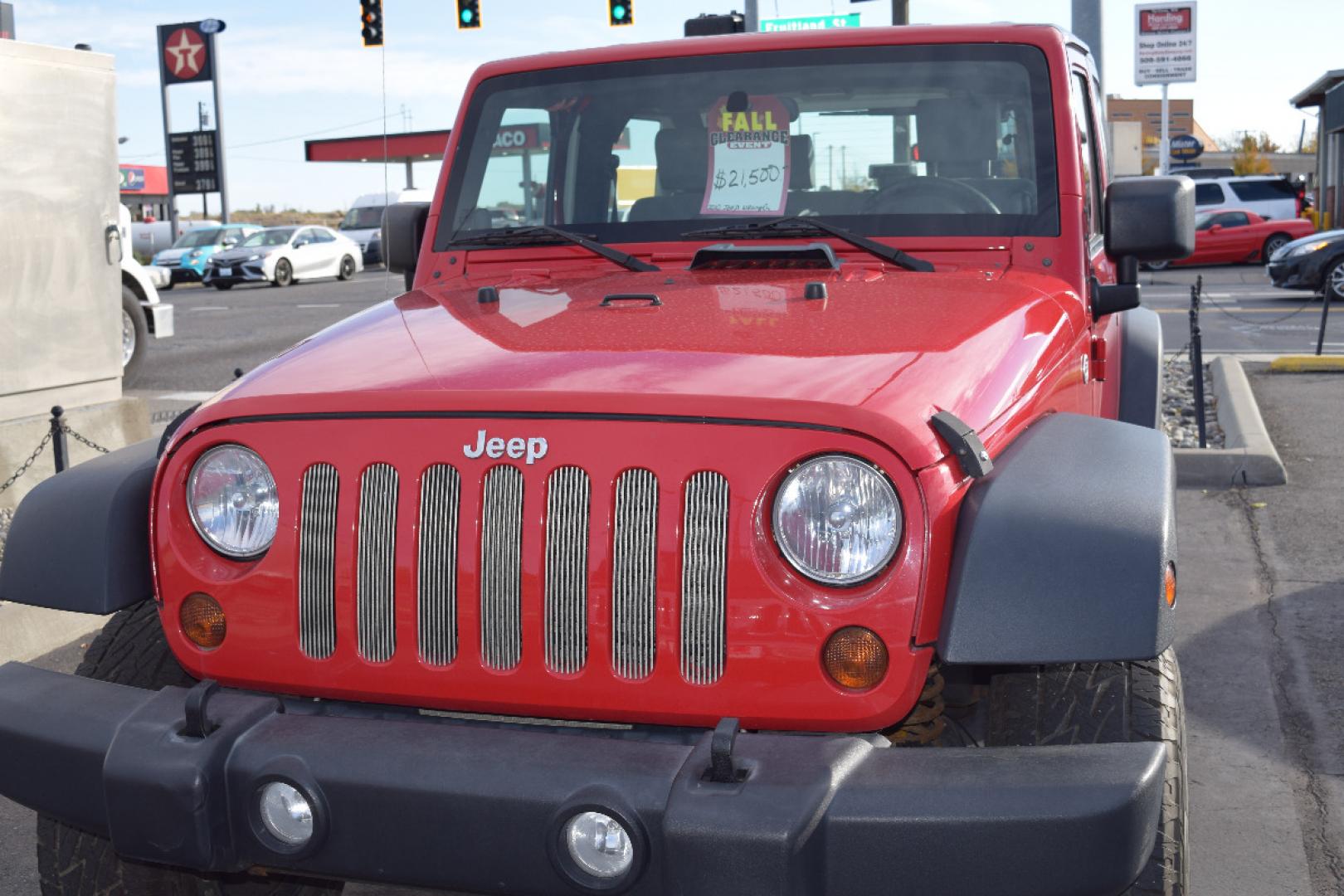 2010 RED /GRAY Jeep Wrangler Sport 4WD (1J4AA2D17AL) with an 3.8L V6 OHV 12V engine, 6-SPEED transmission, located at 607 W Columbia Drive, Kennewick, WA, 99336, (509) 987-1069, 46.216743, -119.126404 - FOR MORE INFORMATION PLEASE GIVE US A CALL TOLL FREE AT 509-582-8818 OR FOR MORE OPTIONS PLEASE VIEW OUR INVENTORY ON THE WEB AT USAAUTOSALES.NET Si te gusta este vehiculo y usted tiene preguntas, por favor llame gratis al numero (509) 582-8818 y alguien le ayudara. VEHICLE PRICE DOES NOT INCLUDE TA - Photo#1