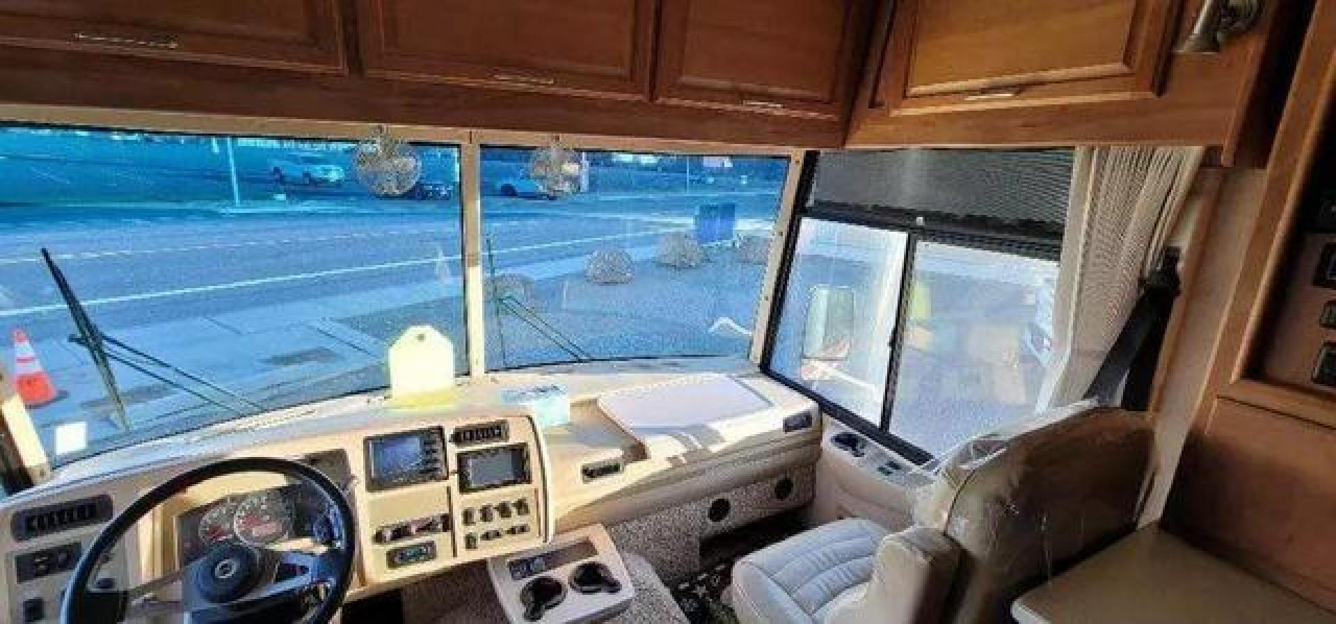 2006 No Color /No Color Winnebago ADVENTURER 4X2 Chassis (5B4MPA7G263) , Automatic, 10-Spd transmission, located at 607 W Columbia Drive, Kennewick, WA, 99336, (509) 987-1069, 46.216743, -119.126404 - Photo#6