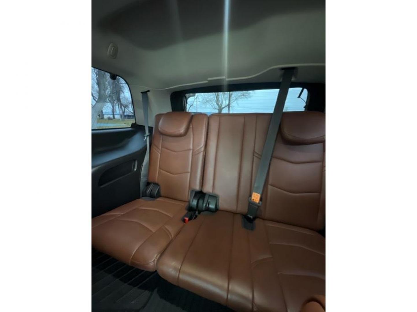 2019 No Color /No Color Cadillac Escalade (1GYS4CKJ9KR) with an V8, 6.2 Liter engine, Automatic, 10-Spd w/Overdrive transmission, located at 607 W Columbia Drive, Kennewick, WA, 99336, (509) 987-1069, 46.216743, -119.126404 - Photo#20