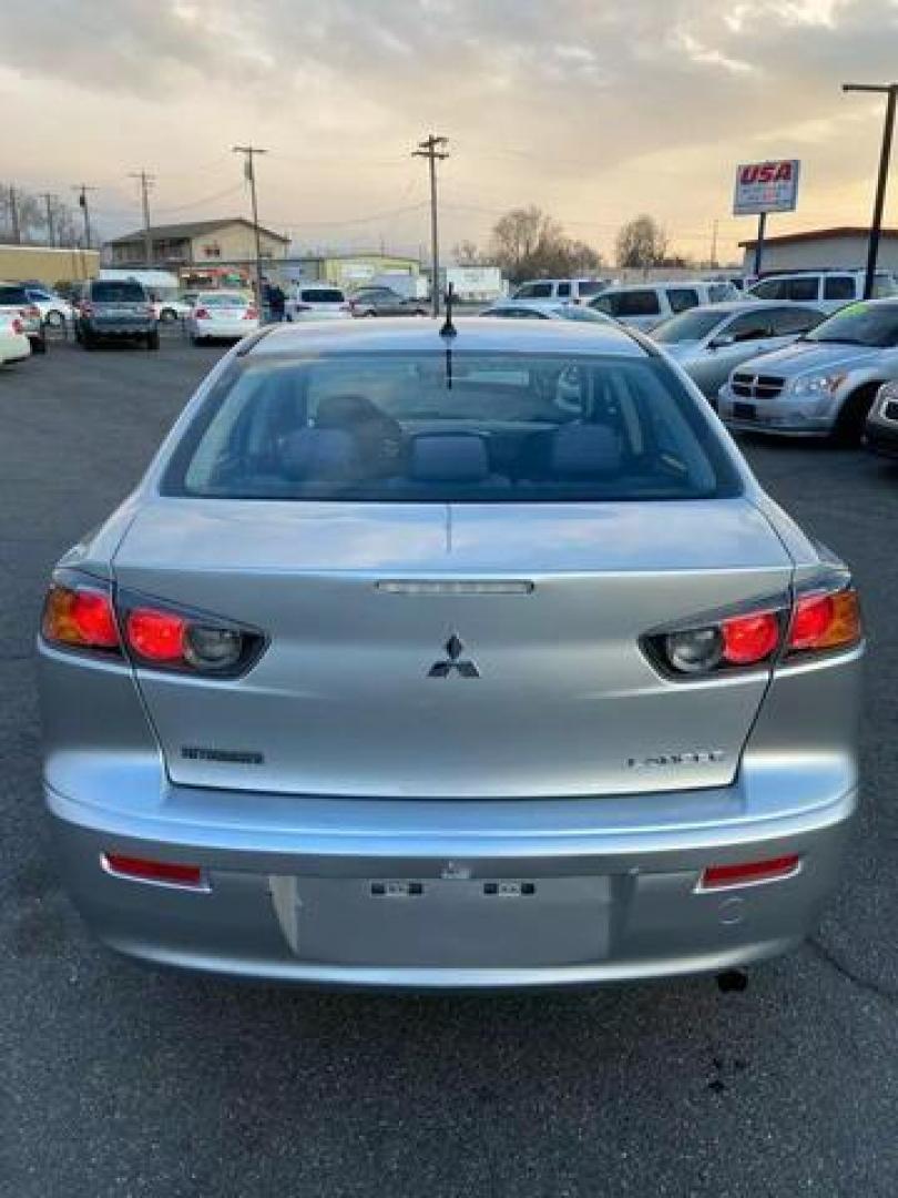 2016 Gray /No Color Mitsubishi Lancer ES Sedan 4D (JA32U2FU6GU) with an 4-Cyl, 2.0 Liter engine, Automatic, CVT transmission, located at 607 W Columbia Drive, Kennewick, WA, 99336, (509) 987-1069, 46.216743, -119.126404 - Photo#5