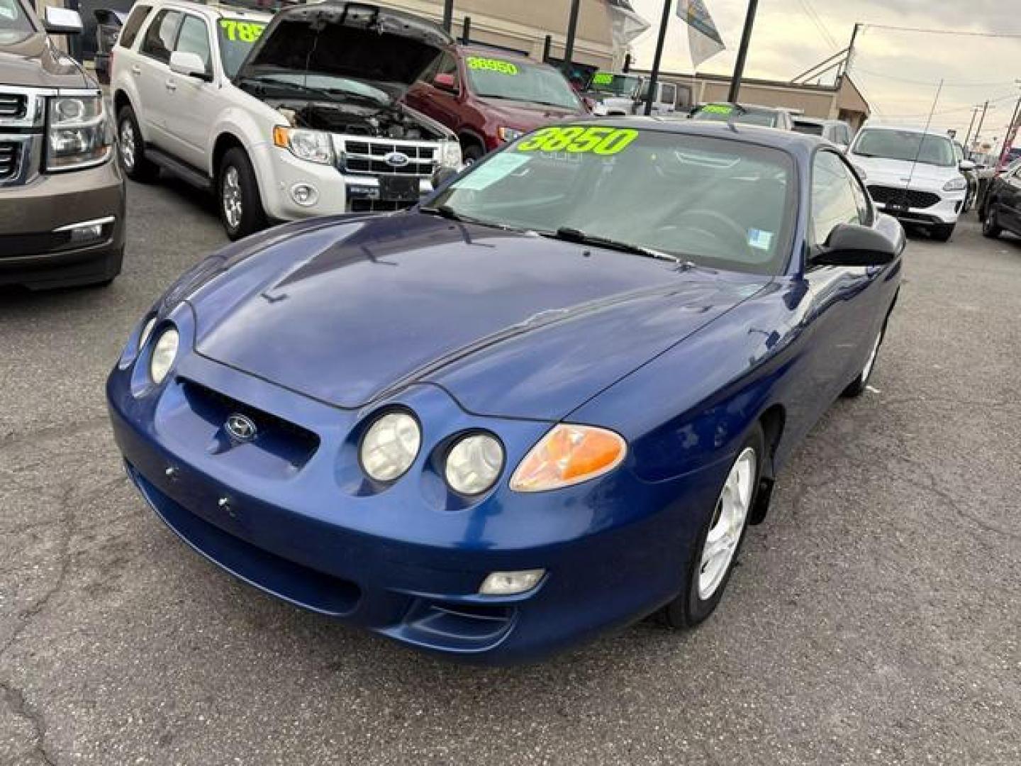 2001 No Color /No Color Hyundai Tiburon Hatchback Coupe 2D (KMHJG25F21U) with an 4-Cyl, 2.0 Liter engine, Automatic transmission, located at 607 W Columbia Drive, Kennewick, WA, 99336, (509) 987-1069, 46.216743, -119.126404 - Photo#0