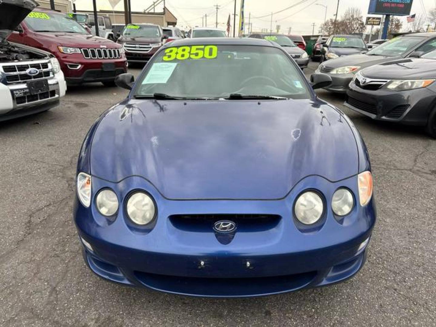 2001 No Color /No Color Hyundai Tiburon Hatchback Coupe 2D (KMHJG25F21U) with an 4-Cyl, 2.0 Liter engine, Automatic transmission, located at 607 W Columbia Drive, Kennewick, WA, 99336, (509) 987-1069, 46.216743, -119.126404 - Photo#1