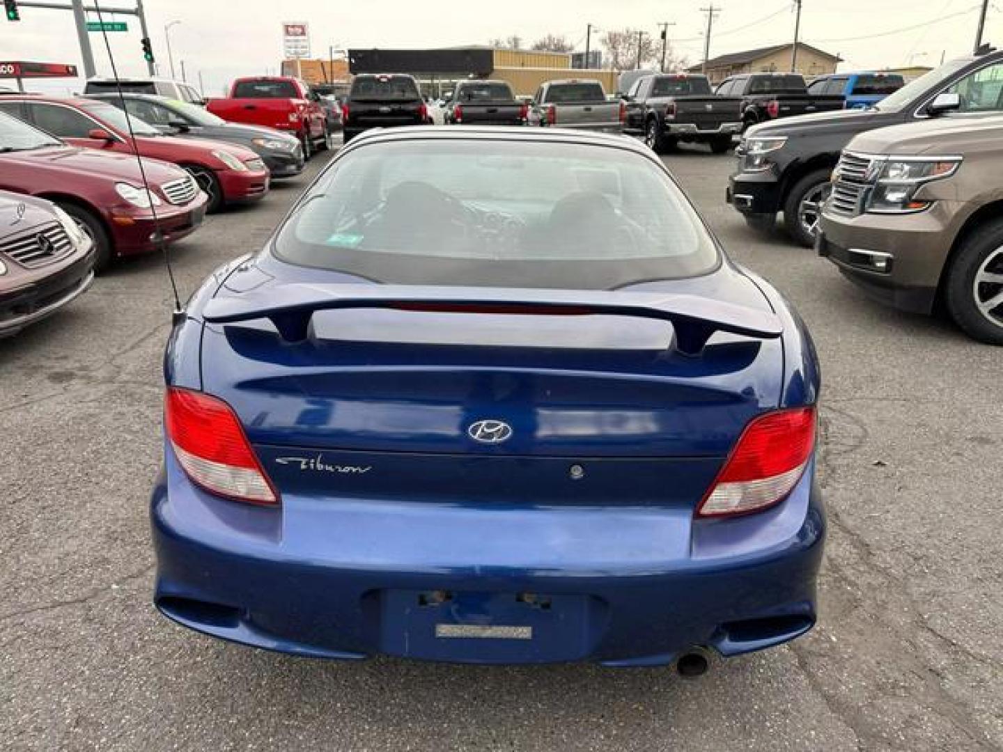 2001 No Color /No Color Hyundai Tiburon Hatchback Coupe 2D (KMHJG25F21U) with an 4-Cyl, 2.0 Liter engine, Automatic transmission, located at 607 W Columbia Drive, Kennewick, WA, 99336, (509) 987-1069, 46.216743, -119.126404 - Photo#5