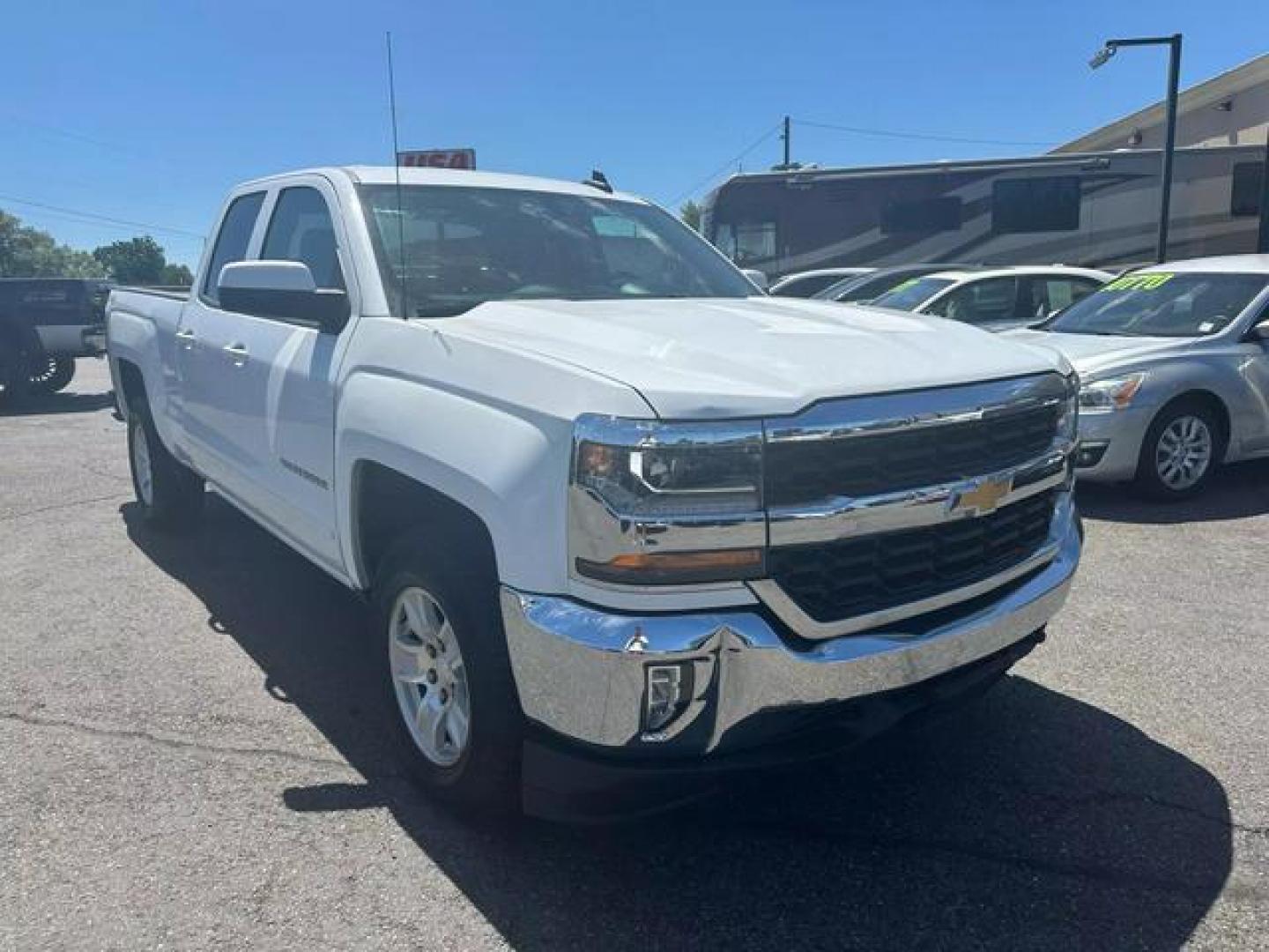 2017 White /No Color Chevrolet Silverado 1500 Double Cab LT Pickup 4D 6 1/2 ft (1GCVKREC6HZ) with an V8, EcoTec3, FF, 5.3L engine, Auto, 6-Spd HD Overdrive transmission, located at 607 W Columbia Drive, Kennewick, WA, 99336, (509) 987-1069, 46.216743, -119.126404 - Photo#2