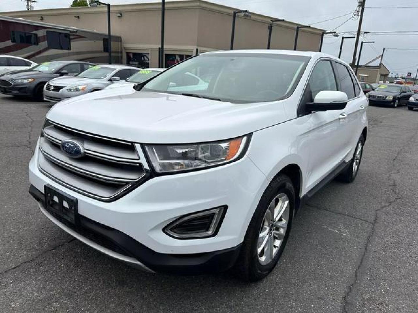 2018 White Ford Edge SEL Sport Utility 4D (2FMPK3J94JB) with an 4-Cyl, EcoBoost, 2.0L engine, Auto, 6-Spd SelShft transmission, located at 607 W Columbia Drive, Kennewick, WA, 99336, (509) 987-1069, 46.216743, -119.126404 - Photo#0