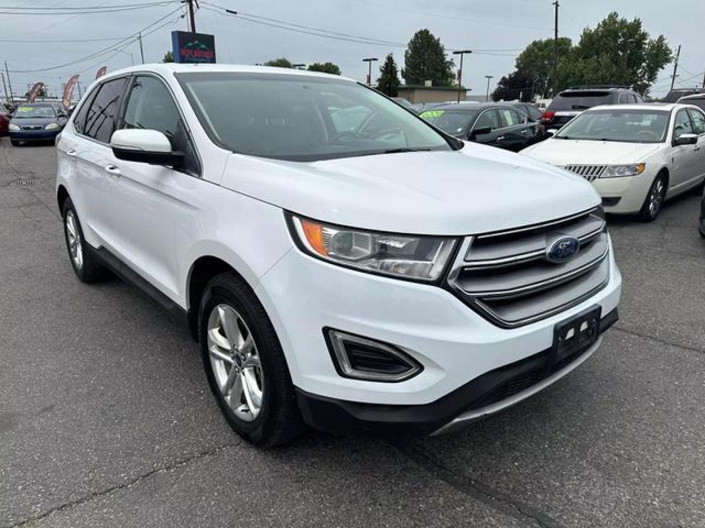 2018 White Ford Edge SEL Sport Utility 4D (2FMPK3J94JB) with an 4-Cyl, EcoBoost, 2.0L engine, Auto, 6-Spd SelShft transmission, located at 607 W Columbia Drive, Kennewick, WA, 99336, (509) 987-1069, 46.216743, -119.126404 - Photo#2