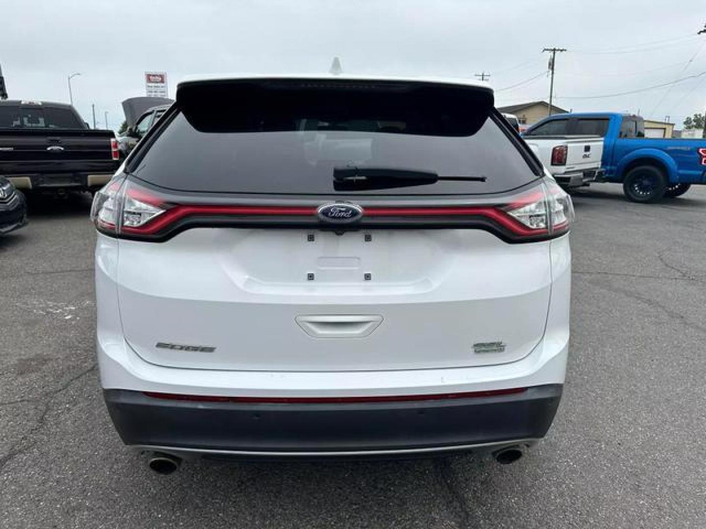 2018 White Ford Edge SEL Sport Utility 4D (2FMPK3J94JB) with an 4-Cyl, EcoBoost, 2.0L engine, Auto, 6-Spd SelShft transmission, located at 607 W Columbia Drive, Kennewick, WA, 99336, (509) 987-1069, 46.216743, -119.126404 - Photo#5