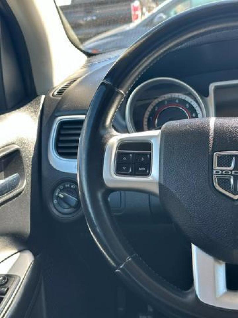 2017 Gray /No Color Dodge Journey SE Sport Utility 4D (3C4PDCAB7HT) with an 4-Cyl, 2.4 Liter engine, Auto, 4-Spd AutoStick transmission, located at 607 W Columbia Drive, Kennewick, WA, 99336, (509) 987-1069, 46.216743, -119.126404 - Photo#17