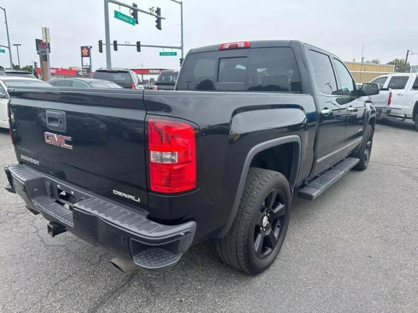 2015 No Color /No Color GMC Sierra 1500 Crew Cab Denali Pickup 4D 5 3/4 ft (3GTU2WEJ8FG) with an V8, EcoTec3, 6.2 Liter engine, Auto, 6-Spd HD Overdrive transmission, located at 607 W Columbia Drive, Kennewick, WA, 99336, (509) 987-1069, 46.216743, -119.126404 - Photo#4