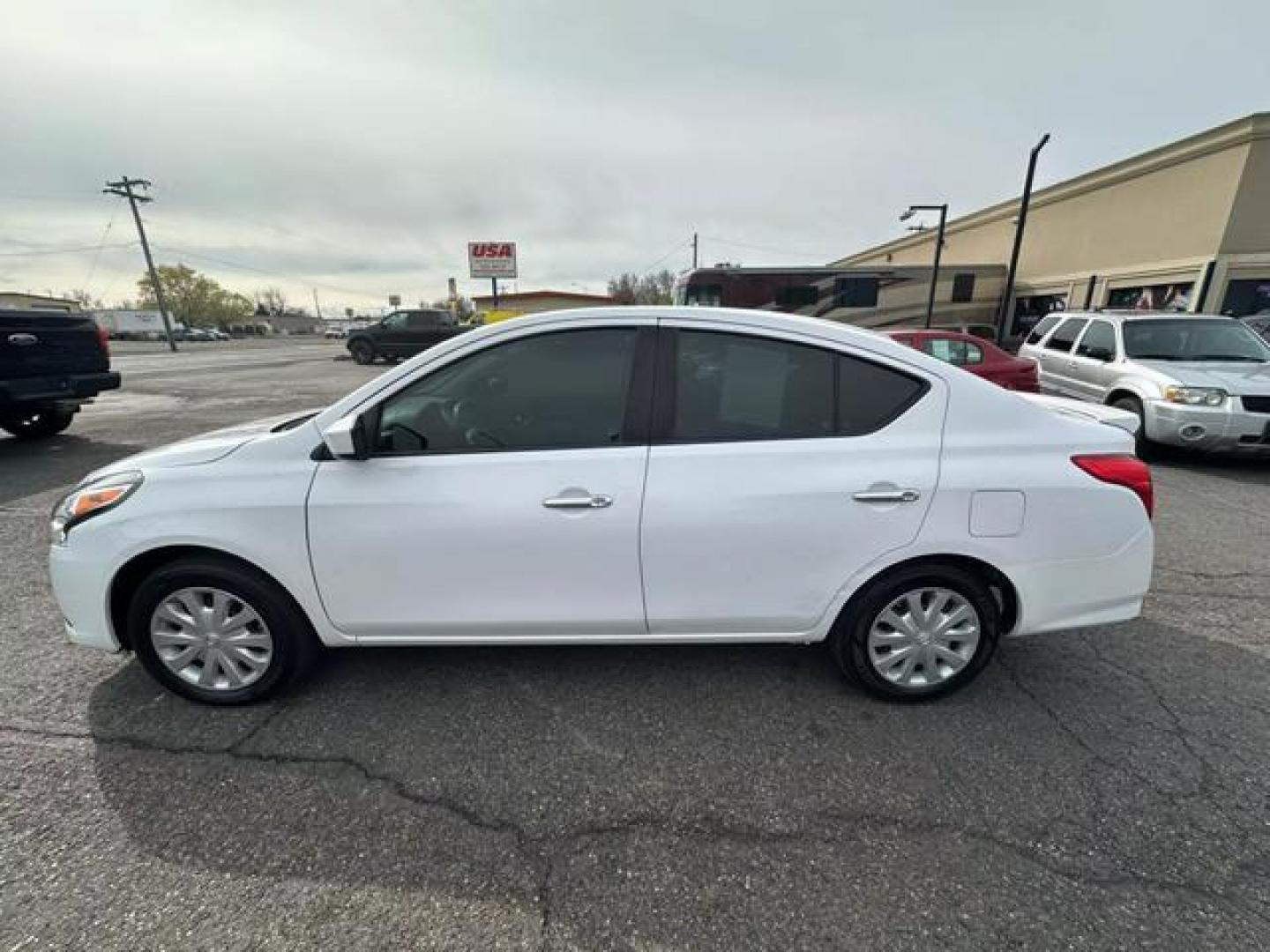 2015 No Color /No Color Nissan Versa SV Sedan 4D (3N1CN7AP3FL) with an 4-Cyl, 1.6 Liter engine, Manual, 5-Spd transmission, located at 607 W Columbia Drive, Kennewick, WA, 99336, (509) 987-1069, 46.216743, -119.126404 - Photo#7