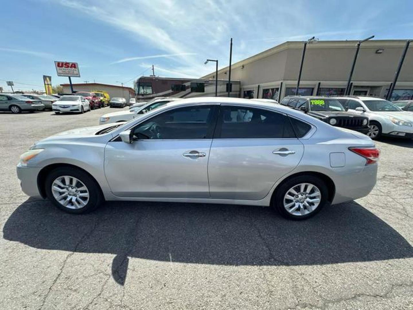 2015 No Color /No Color Nissan Altima 2.5 SV Sedan 4D (1N4AL3AP2FC) with an 4-Cyl, 2.5 Liter engine, Automatic, Xtronic CVT transmission, located at 607 W Columbia Drive, Kennewick, WA, 99336, (509) 987-1069, 46.216743, -119.126404 - Photo#9