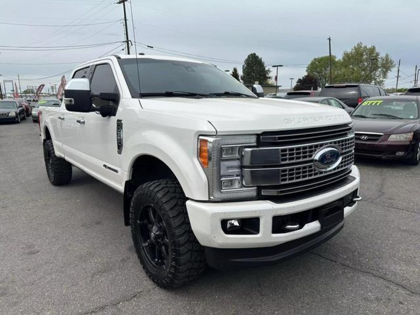 2017 White /No Color Ford F350 Super Duty Crew Cab Platinum Pickup 4D 6 3/4 ft (1FT8W3BT6HE) with an V8, Turbo Diesel, 6.7 Liter engine, Auto, HD 6-Spd SelShft transmission, located at 607 W Columbia Drive, Kennewick, WA, 99336, (509) 987-1069, 46.216743, -119.126404 - Photo#2