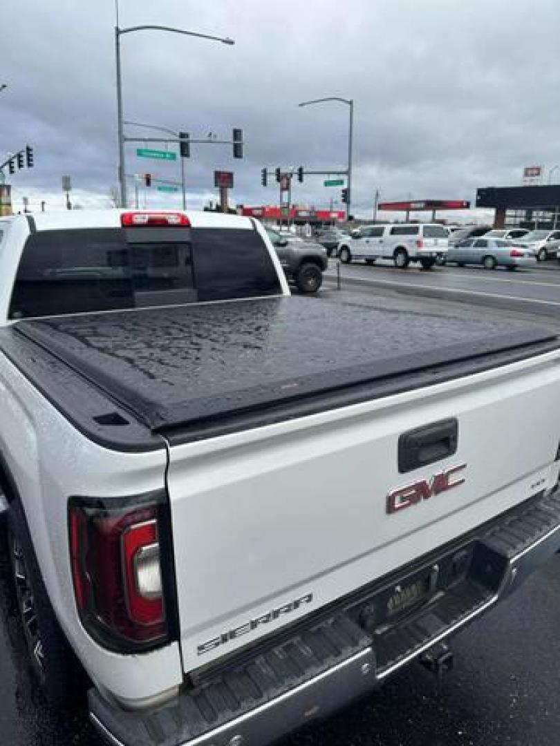 2017 No Color /No Color GMC Sierra 1500 Crew Cab SLT Pickup 4D 5 3/4 ft (3GTU2NEC1HG) with an V8, EcoTec3, 5.3 Liter engine, Auto, 6-Spd HD Overdrive transmission, located at 607 W Columbia Drive, Kennewick, WA, 99336, (509) 987-1069, 46.216743, -119.126404 - Photo#18