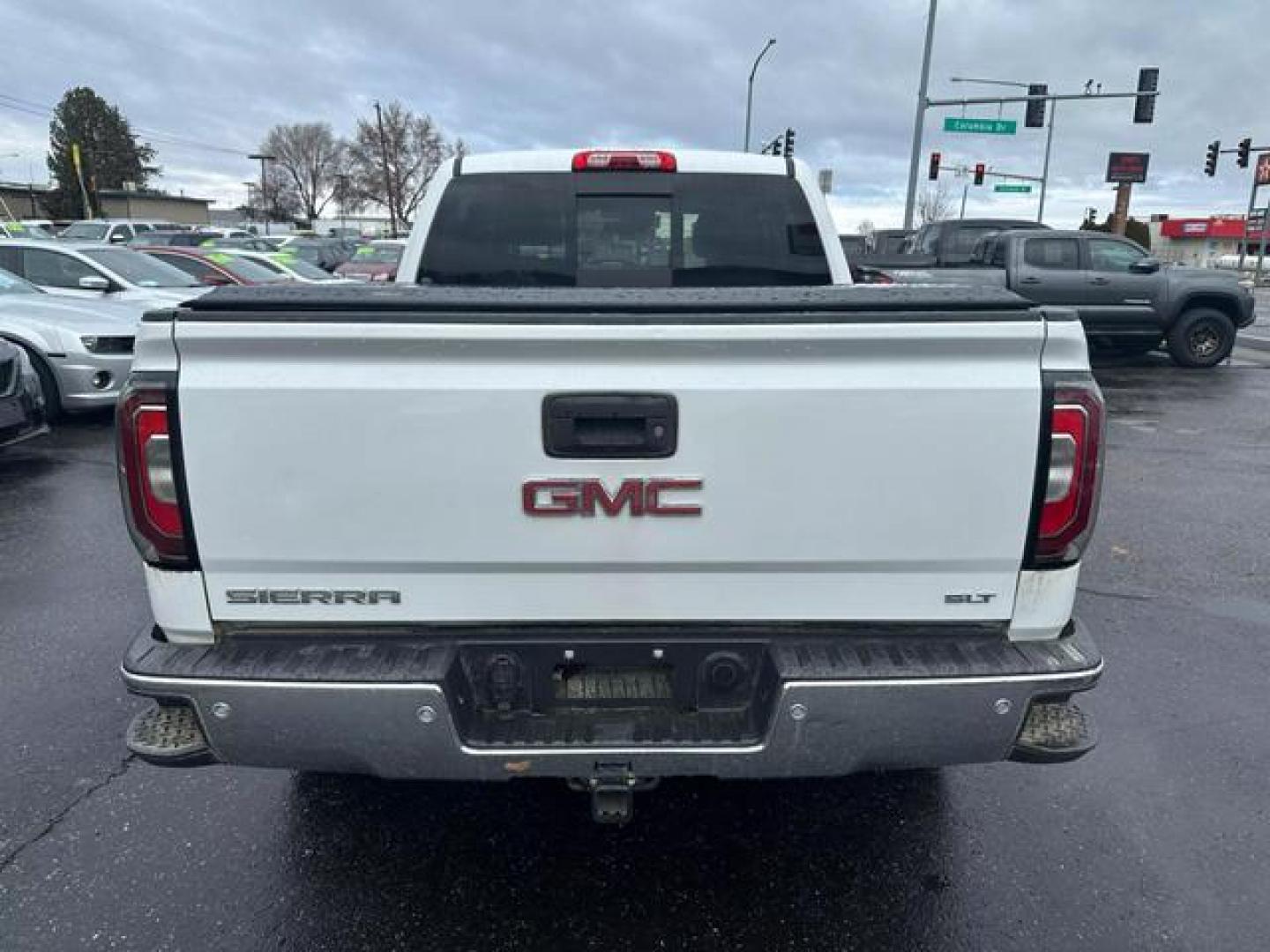 2017 No Color /No Color GMC Sierra 1500 Crew Cab SLT Pickup 4D 5 3/4 ft (3GTU2NEC1HG) with an V8, EcoTec3, 5.3 Liter engine, Auto, 6-Spd HD Overdrive transmission, located at 607 W Columbia Drive, Kennewick, WA, 99336, (509) 987-1069, 46.216743, -119.126404 - Photo#5