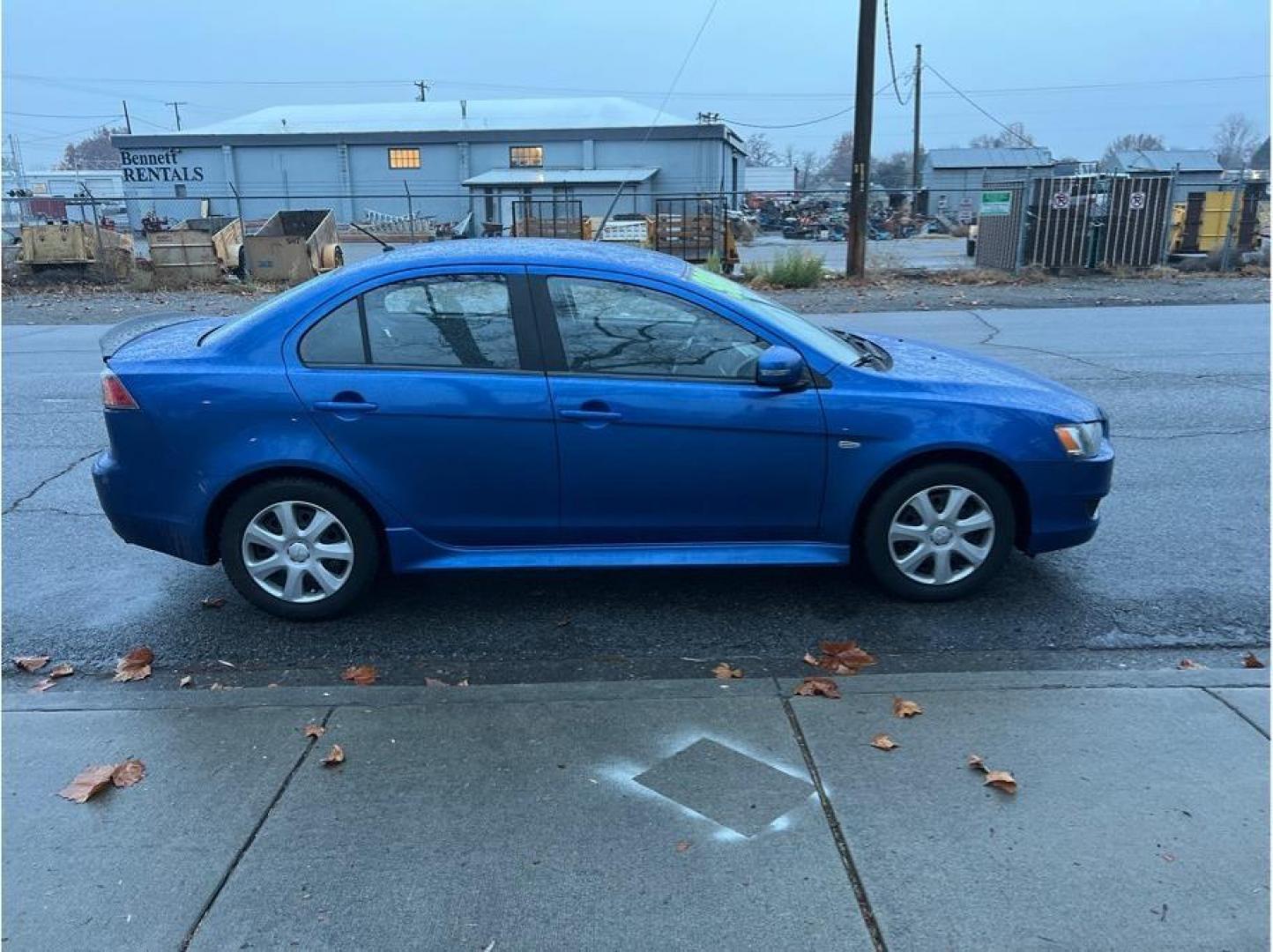 2015 Blue /No Color Mitsubishi Lancer ES Sedan 4D (JA32U2FU1FU) with an 4-Cyl, 2.0 Liter engine, Automatic, CVT transmission, located at 607 W Columbia Drive, Kennewick, WA, 99336, (509) 987-1069, 46.216743, -119.126404 - Photo#3