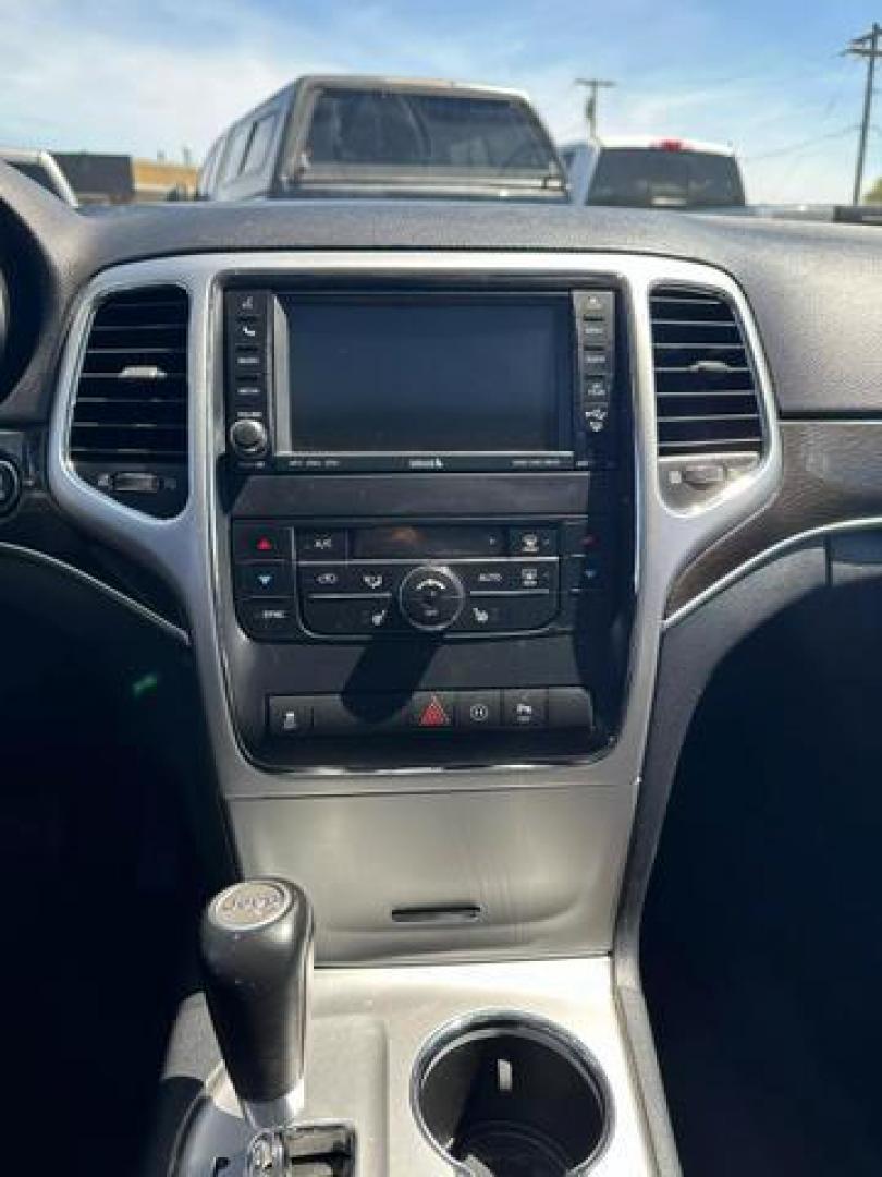 2011 Black Jeep Grand Cherokee Laredo Sport Utility 4D (1J4RR4GG9BC) with an V6, Flex Fuel, 3.6 Liter engine, Automatic, 5-Spd w/Overdrive transmission, located at 607 W Columbia Drive, Kennewick, WA, 99336, (509) 987-1069, 46.216743, -119.126404 - Photo#13