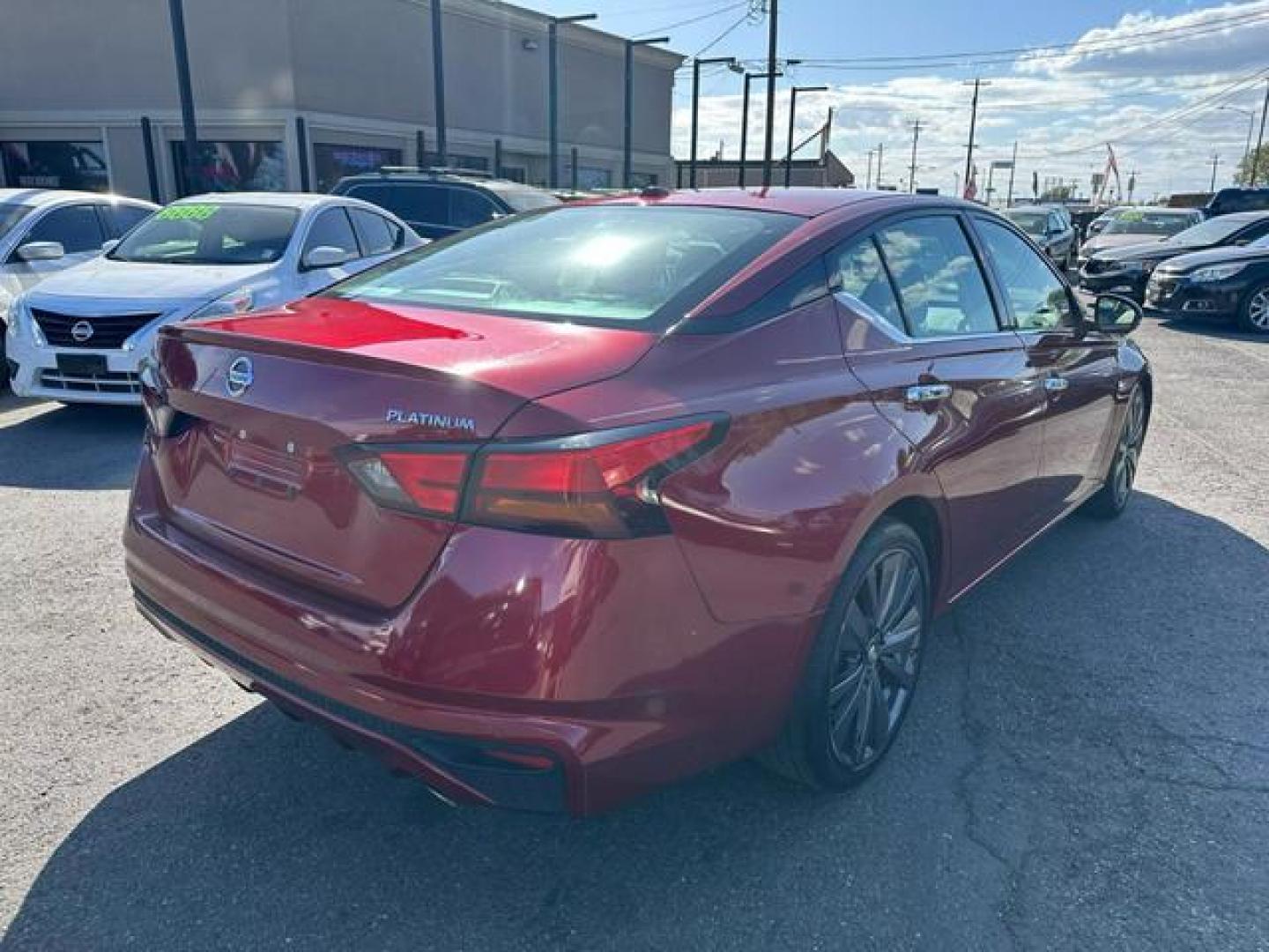 2019 Red /No Color Nissan Altima 2.5 Platinum Sedan 4D (1N4BL4FV7KC) with an 4-Cyl, 2.5 Liter engine, Automatic, Xtronic CVT transmission, located at 607 W Columbia Drive, Kennewick, WA, 99336, (509) 987-1069, 46.216743, -119.126404 - Photo#4