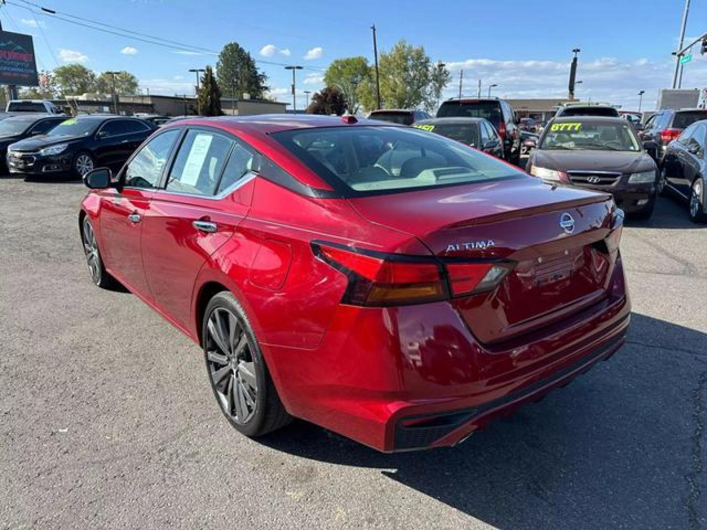 2019 Red /No Color Nissan Altima 2.5 Platinum Sedan 4D (1N4BL4FV7KC) with an 4-Cyl, 2.5 Liter engine, Automatic, Xtronic CVT transmission, located at 607 W Columbia Drive, Kennewick, WA, 99336, (509) 987-1069, 46.216743, -119.126404 - Photo#6