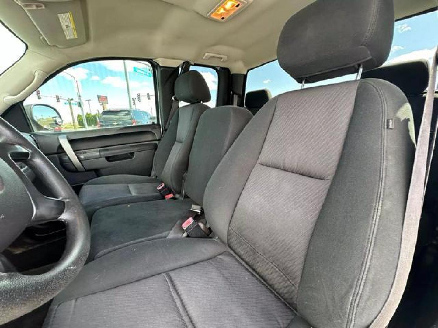 2011 Silver /No Color Chevrolet Silverado 1500 Extended Cab LS Pickup 4D 6 1/2 ft (1GCRCREA6BZ) with an V8, Flex Fuel, 4.8 Liter engine, Automatic, 4-Spd w/Overdrive transmission, located at 607 W Columbia Drive, Kennewick, WA, 99336, (509) 987-1069, 46.216743, -119.126404 - Photo#9