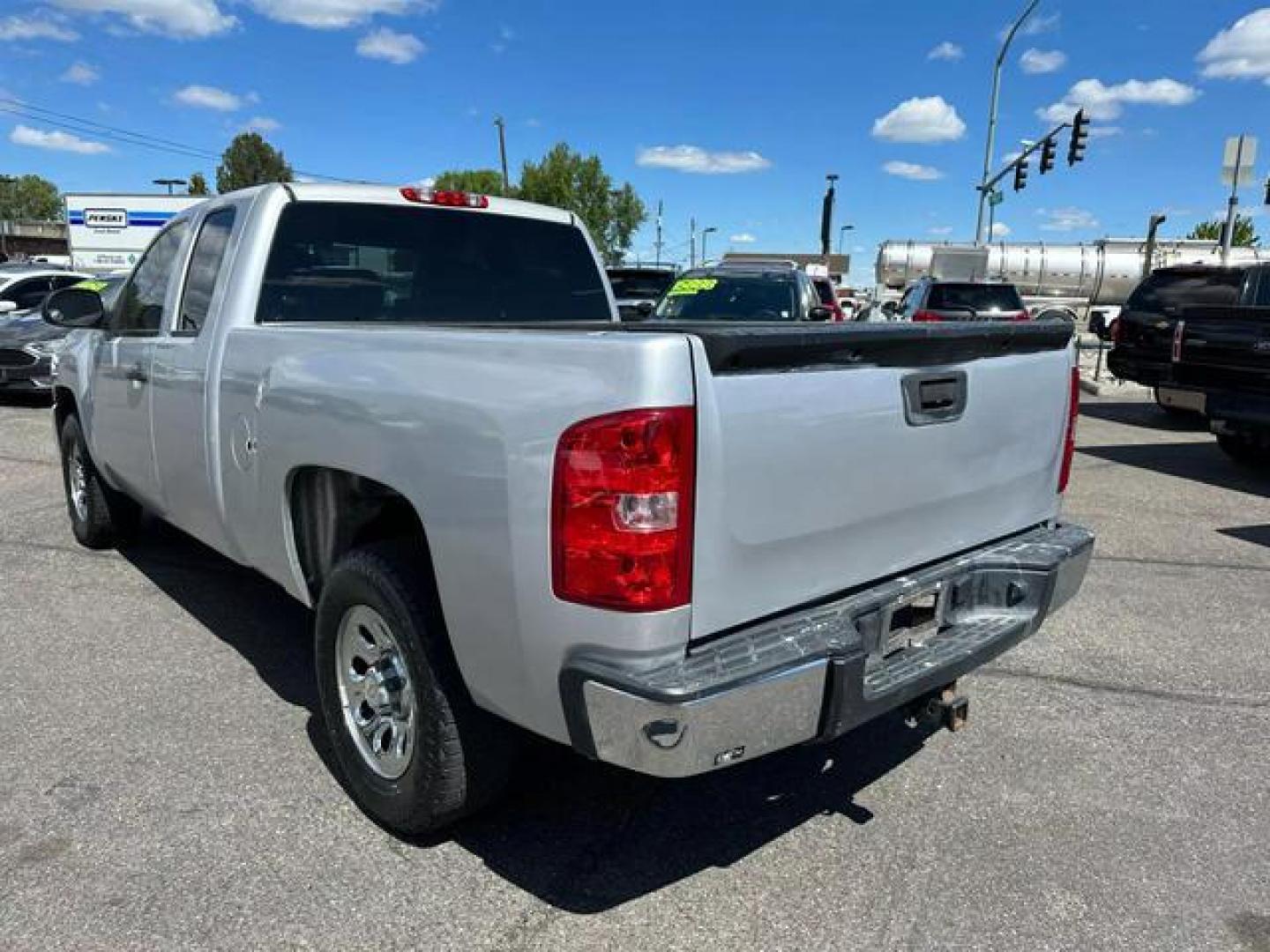 2011 Silver /No Color Chevrolet Silverado 1500 Extended Cab LS Pickup 4D 6 1/2 ft (1GCRCREA6BZ) with an V8, Flex Fuel, 4.8 Liter engine, Automatic, 4-Spd w/Overdrive transmission, located at 607 W Columbia Drive, Kennewick, WA, 99336, (509) 987-1069, 46.216743, -119.126404 - Photo#6