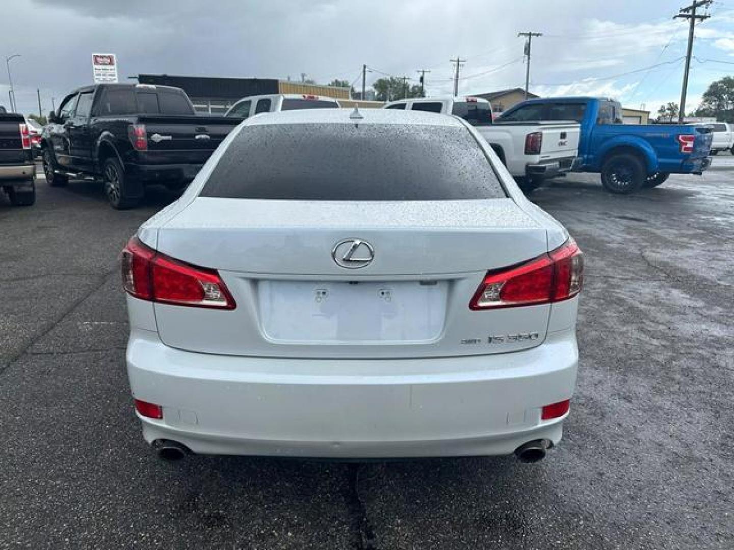 2011 No Color /No Color Lexus IS IS 350 Sedan 4D (JTHCE5C23B5) with an V6, 3.5 Liter engine, Automatic, 6-Spd w/Overdrive transmission, located at 607 W Columbia Drive, Kennewick, WA, 99336, (509) 987-1069, 46.216743, -119.126404 - Photo#5