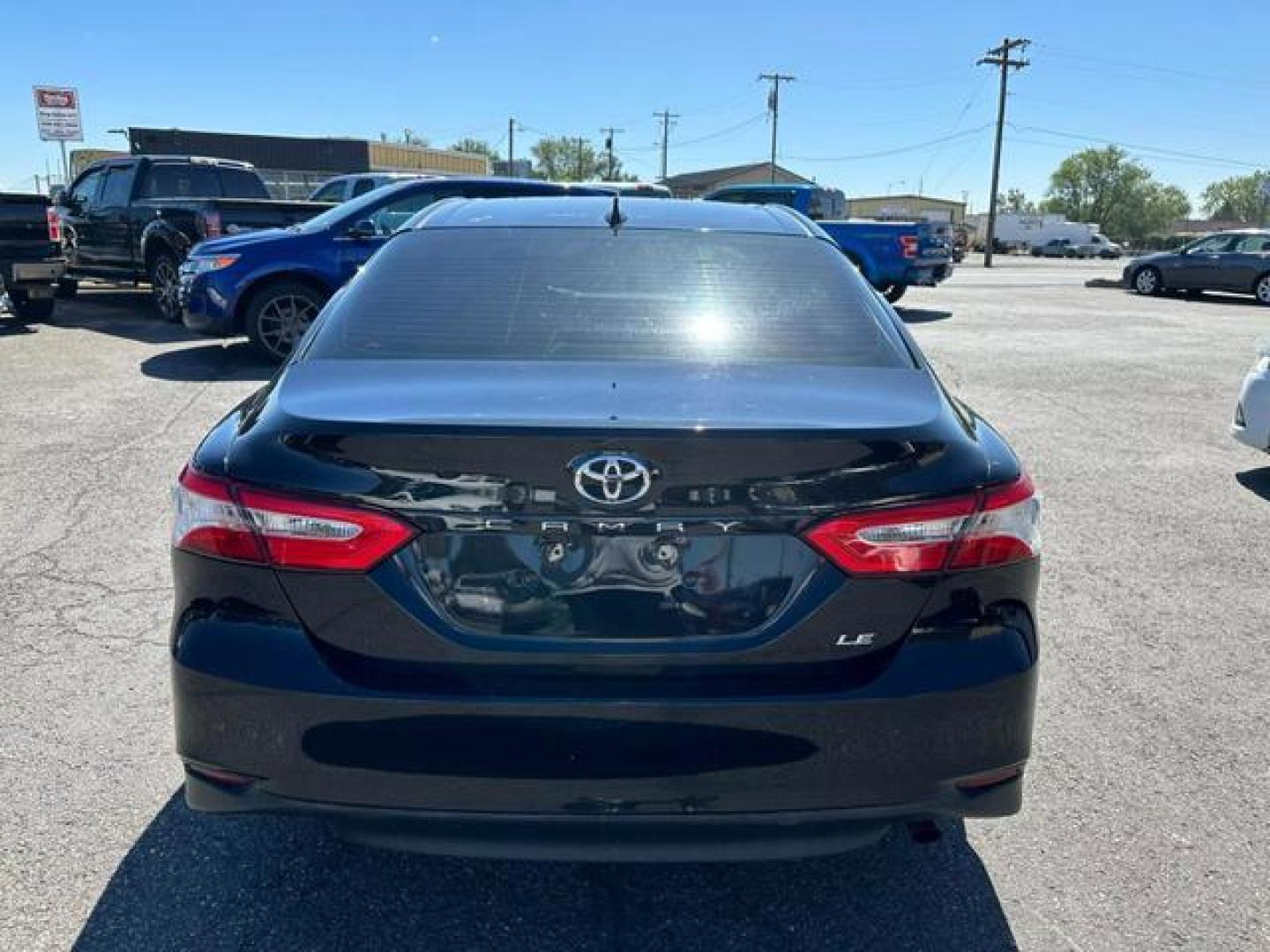 2019 Black Toyota Camry LE Sedan 4D (4T1B11HK1KU) with an 4-Cyl, 2.5 Liter engine, Automatic, 8-Spd w/Sequential Shift transmission, located at 607 W Columbia Drive, Kennewick, WA, 99336, (509) 987-1069, 46.216743, -119.126404 - Photo#5