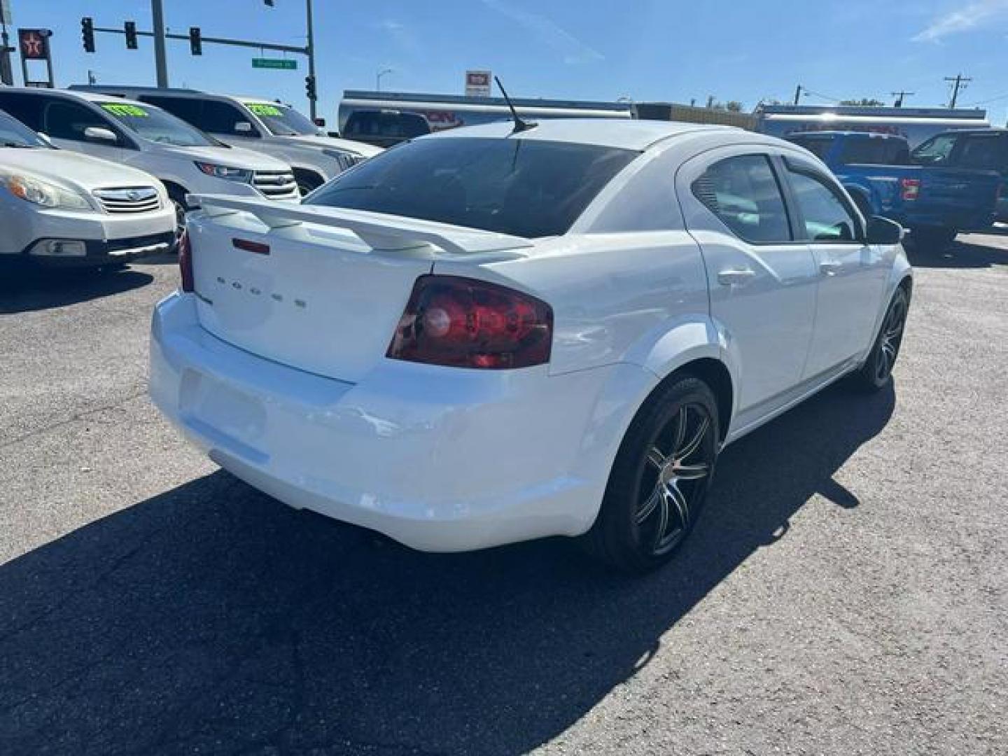 2011 White /No Color Dodge Avenger Mainstreet Sedan 4D (1B3BD1FB6BN) with an 4-Cyl, PZEV, 2.4 Liter engine, Automatic, 4-Spd w/Overdrive transmission, located at 607 W Columbia Drive, Kennewick, WA, 99336, (509) 987-1069, 46.216743, -119.126404 - Photo#4