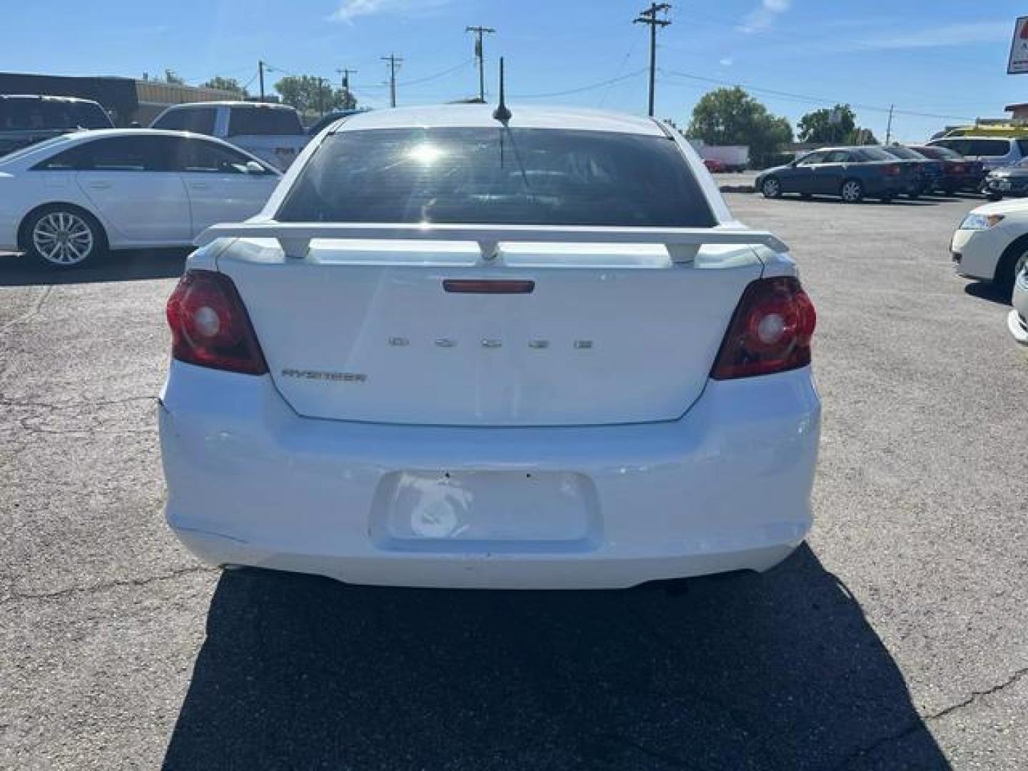 2011 White /No Color Dodge Avenger Mainstreet Sedan 4D (1B3BD1FB6BN) with an 4-Cyl, PZEV, 2.4 Liter engine, Automatic, 4-Spd w/Overdrive transmission, located at 607 W Columbia Drive, Kennewick, WA, 99336, (509) 987-1069, 46.216743, -119.126404 - Photo#5