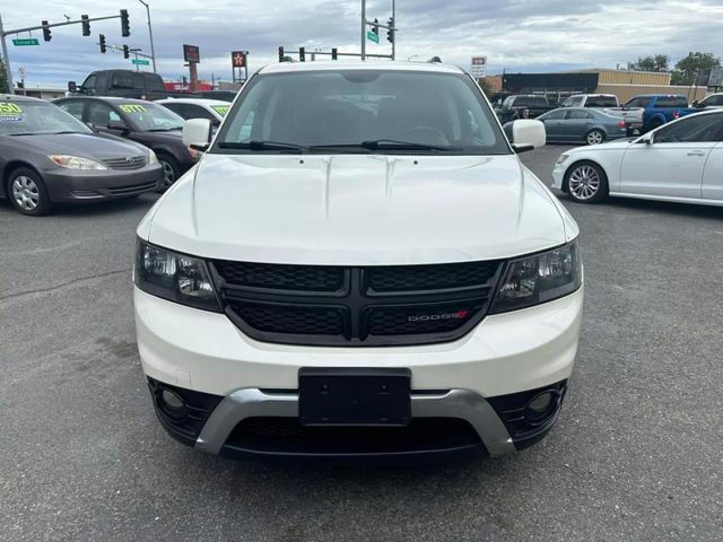 2015 White /No Color Dodge Journey Crossroad Sport Utility 4D (3C4PDDGGXFT) with an V6, 3.6 Liter engine, Automatic, 6-Spd w/AutoStick transmission, located at 607 W Columbia Drive, Kennewick, WA, 99336, (509) 987-1069, 46.216743, -119.126404 - Photo#1