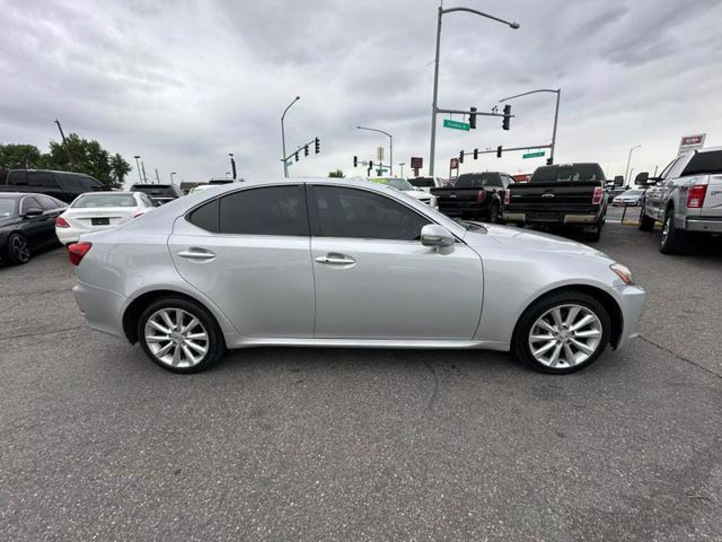 2010 Silver /No Color Lexus IS IS 250 Sport Sedan 4D (JTHCF5C25A5) with an V6, 2.5 Liter engine, Automatic, 6-Spd w/Overdrive transmission, located at 607 W Columbia Drive, Kennewick, WA, 99336, (509) 987-1069, 46.216743, -119.126404 - Photo#3