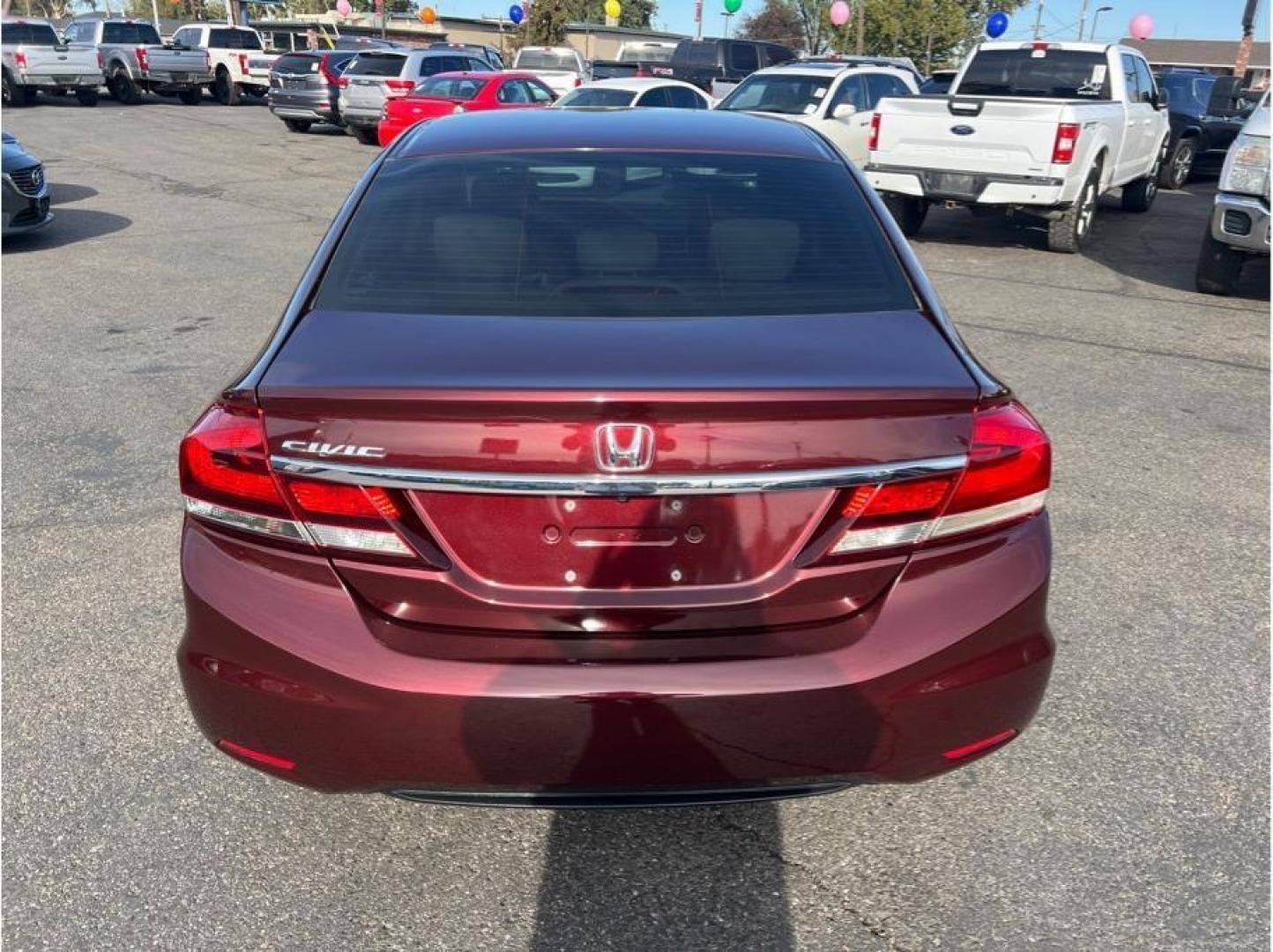 2014 Maroon /No Color Honda Civic LX Sedan 4D (19XFB2F53EE) with an 4-Cyl, i-VTEC, 1.8 Liter engine, Automatic, CVT transmission, located at 607 W Columbia Drive, Kennewick, WA, 99336, (509) 987-1069, 46.216743, -119.126404 - Photo#5