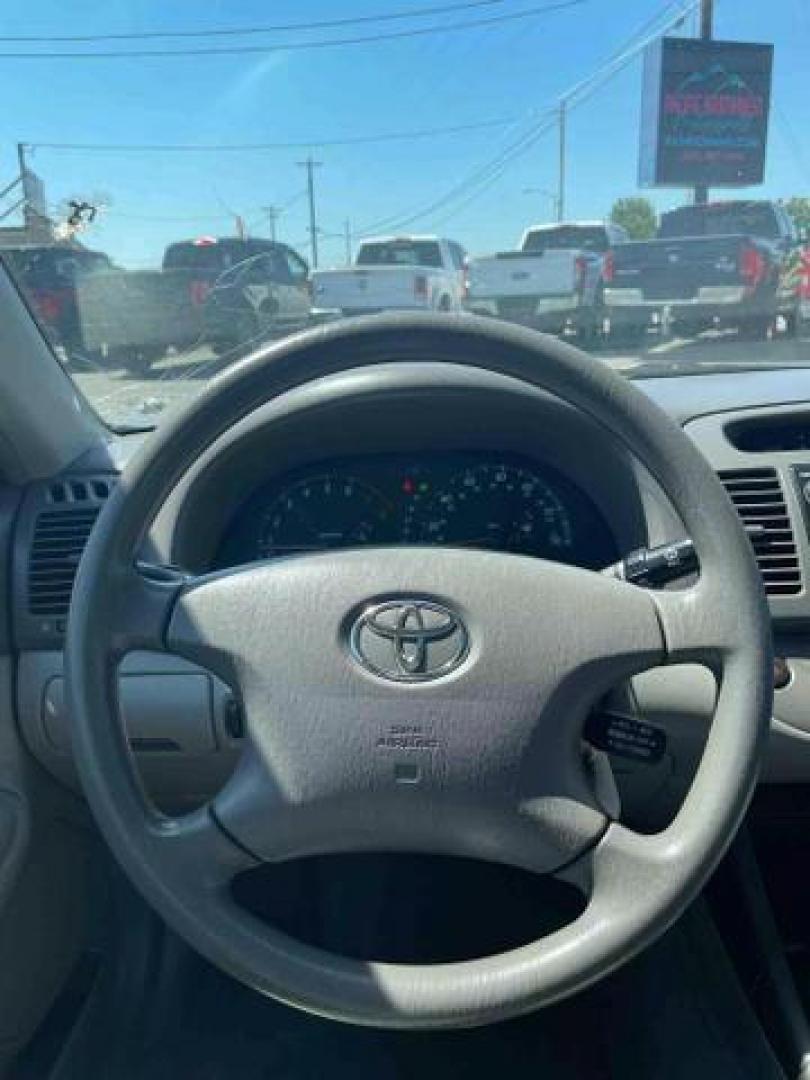 2004 No Color /No Color Toyota Camry LE Sedan 4D (4T1BE32K84U) with an 4-Cyl, 2.4 Liter engine, Automatic transmission, located at 607 W Columbia Drive, Kennewick, WA, 99336, (509) 987-1069, 46.216743, -119.126404 - Photo#11