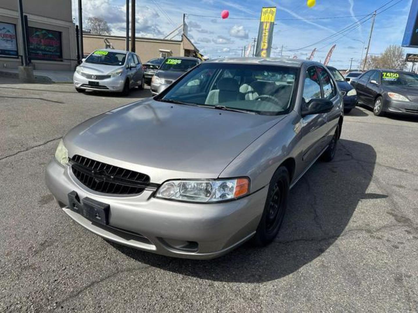 2001 Nissan Altima SE Sedan 4D (1N4DL01D71C) , Automatic transmission, located at 607 W Columbia Drive, Kennewick, WA, 99336, (509) 987-1069, 46.216743, -119.126404 - Photo#0