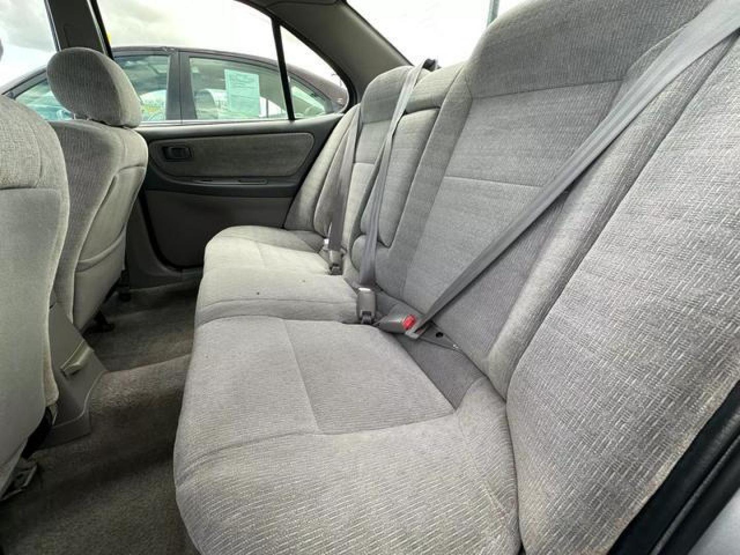 2001 Nissan Altima SE Sedan 4D (1N4DL01D71C) , Automatic transmission, located at 607 W Columbia Drive, Kennewick, WA, 99336, (509) 987-1069, 46.216743, -119.126404 - Photo#8