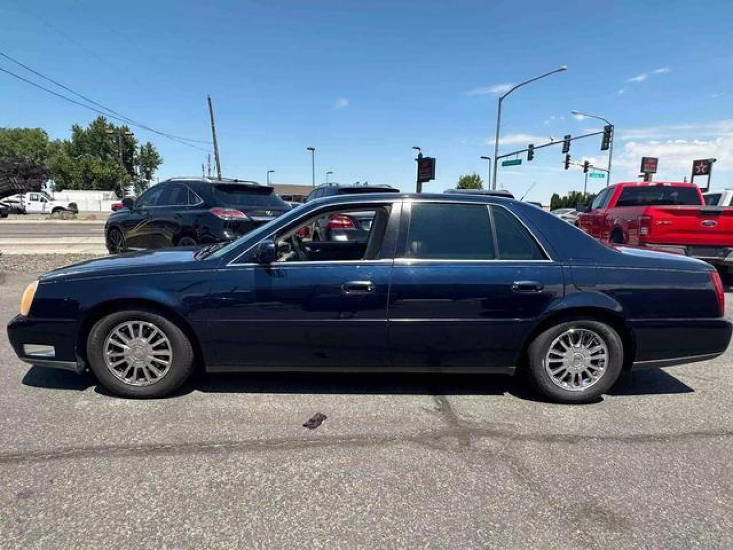 2003 Navy Blue /Off White Cadillac DeVille DHS Sedan 4D (1G6KE54Y83U) , Automatic transmission, located at 607 W Columbia Drive, Kennewick, WA, 99336, (509) 987-1069, 46.216743, -119.126404 - Photo#1