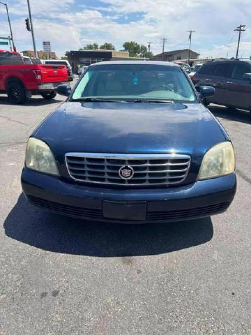 2003 Navy Blue /Off White Cadillac DeVille DHS Sedan 4D (1G6KE54Y83U) , Automatic transmission, located at 607 W Columbia Drive, Kennewick, WA, 99336, (509) 987-1069, 46.216743, -119.126404 - Photo#7