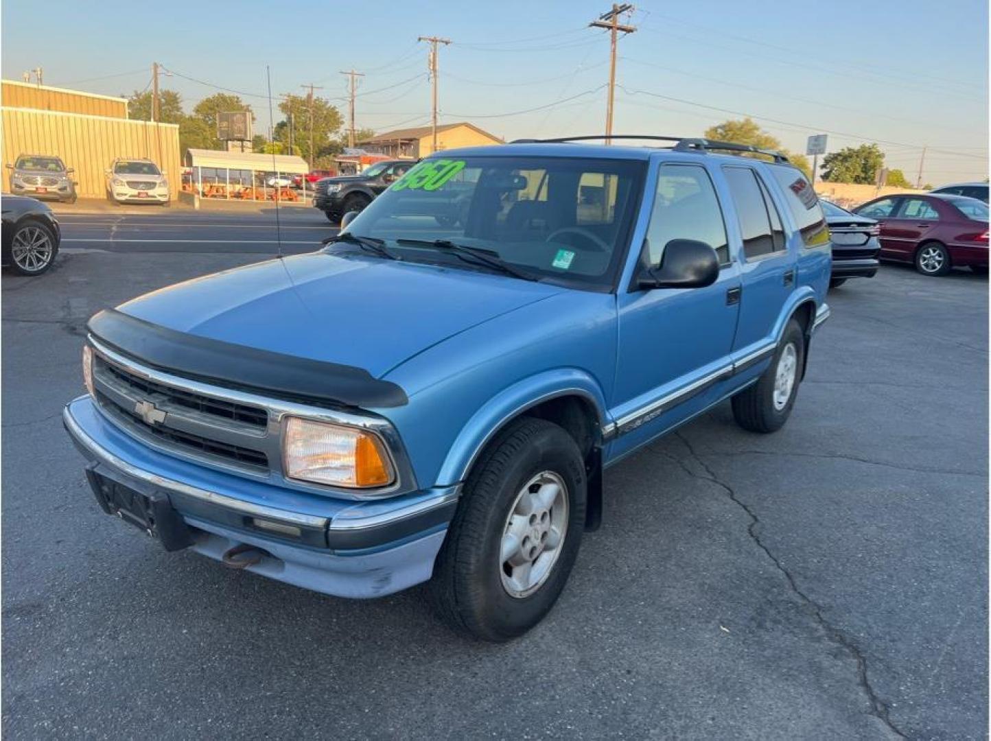 1996 No Color /No Color Chevrolet Blazer (1GNDT13W3T2) with an V6, High Output, 4.3L engine, Automatic transmission, located at 607 W Columbia Drive, Kennewick, WA, 99336, (509) 987-1069, 46.216743, -119.126404 - Photo#0