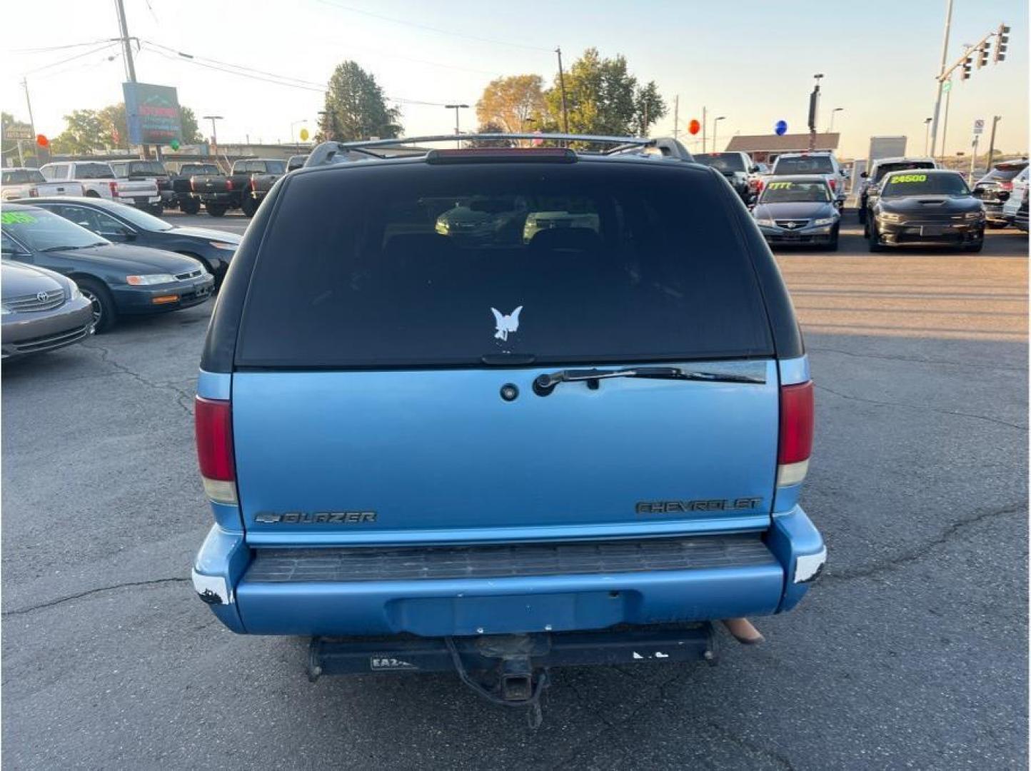 1996 No Color /No Color Chevrolet Blazer (1GNDT13W3T2) with an V6, High Output, 4.3L engine, Automatic transmission, located at 607 W Columbia Drive, Kennewick, WA, 99336, (509) 987-1069, 46.216743, -119.126404 - Photo#3