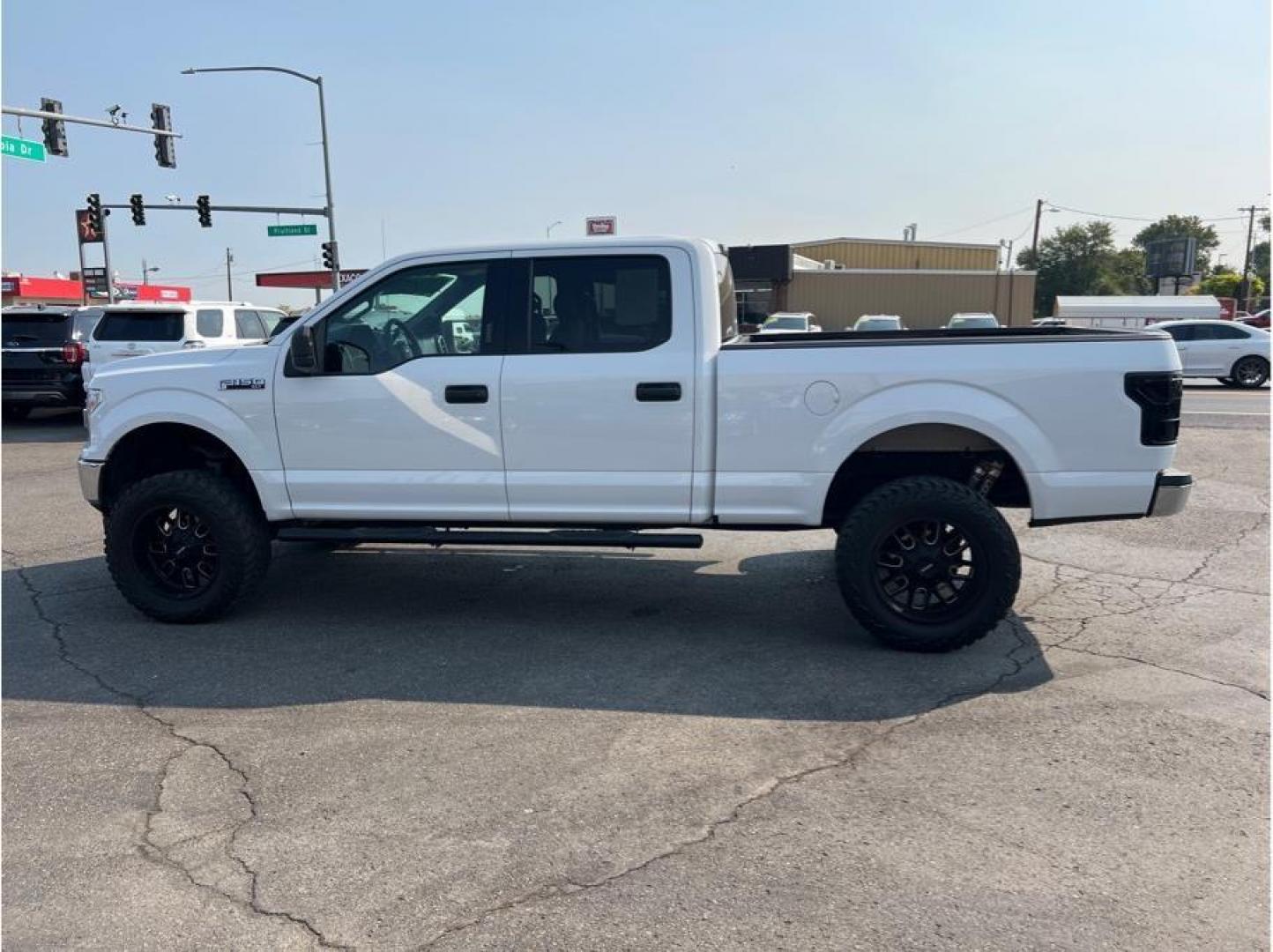 2018 White /No Color Ford F150 SuperCrew Cab (1FTFW1E58JF) with an V8, Flex Fuel, 5.0 Liter engine, Auto, 10-Spd Spt Mode transmission, located at 607 W Columbia Drive, Kennewick, WA, 99336, (509) 987-1069, 46.216743, -119.126404 - Photo#8