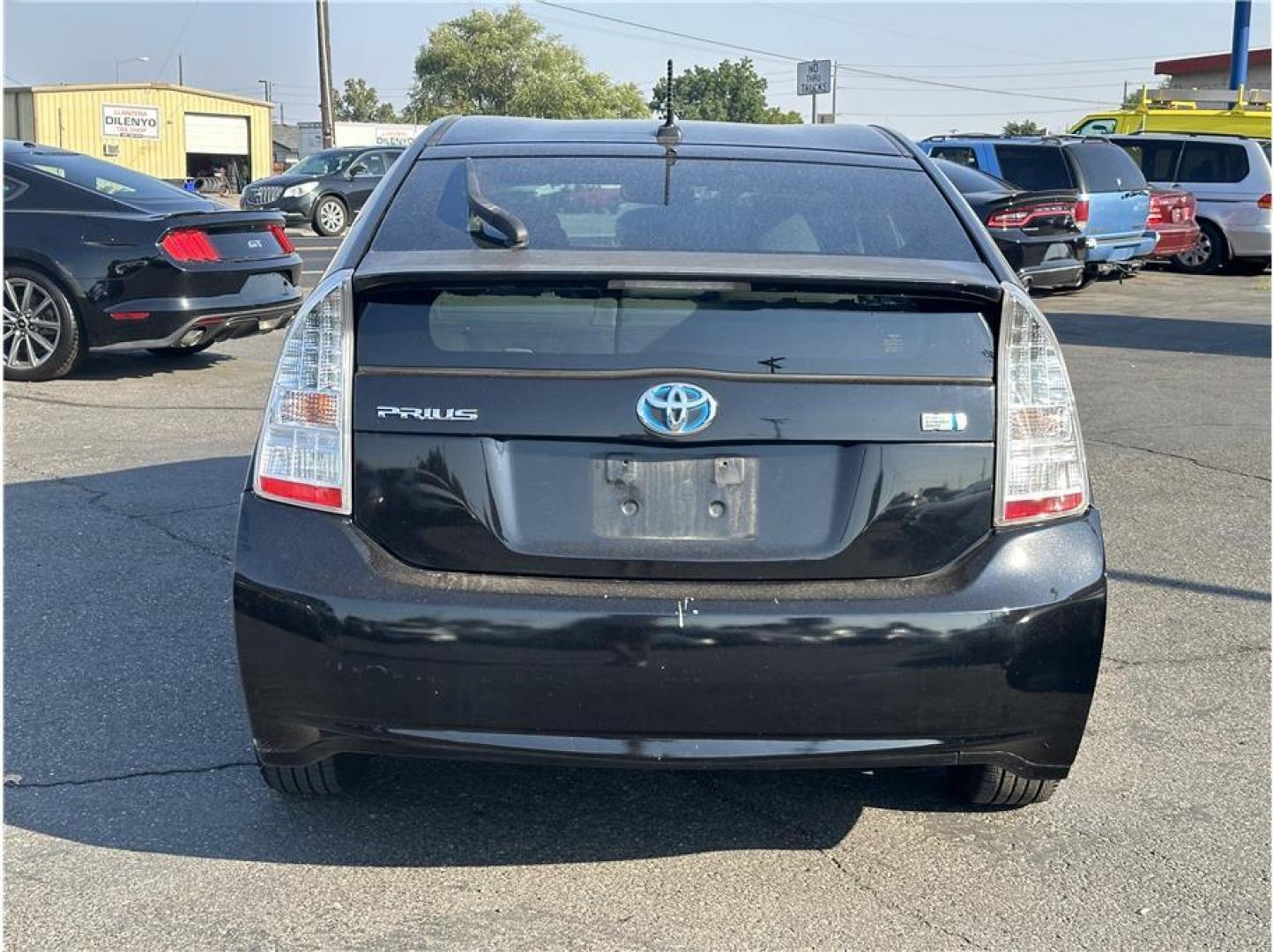 2011 No Color /No Color Toyota Prius (JTDKN3DU5B0) with an 4-Cyl, Hybrid, 1.8 Liter engine, Automatic, CVT transmission, located at 607 W Columbia Drive, Kennewick, WA, 99336, (509) 987-1069, 46.216743, -119.126404 - Photo#5