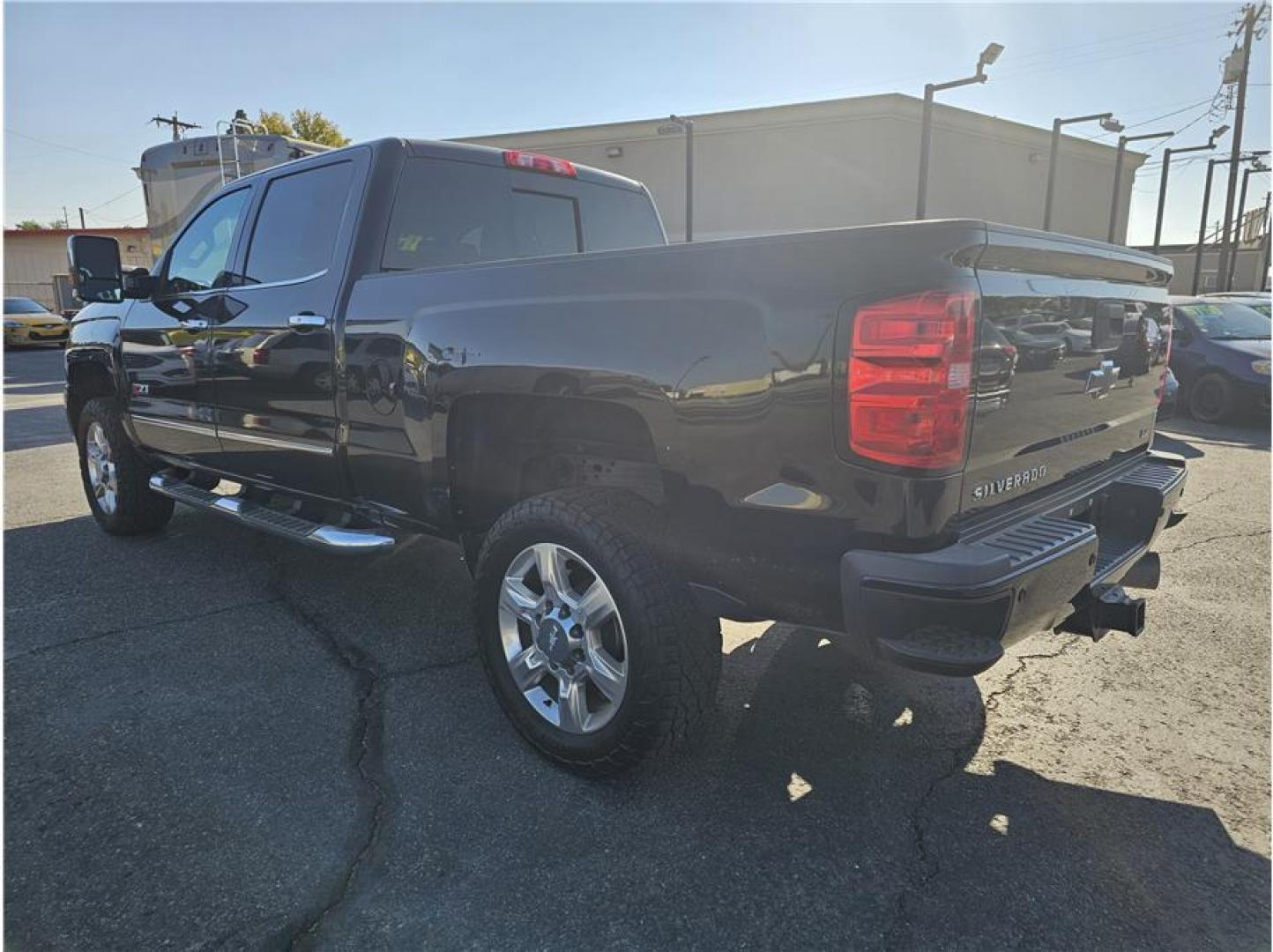 2018 No Color /No Color Chevrolet Silverado 2500 HD Crew Cab (1GC1KWEY2JF) with an V8, Turbo Diesel, 6.6 Liter engine, Automatic, 6-Spd Allison w/Overdrive transmission, located at 607 W Columbia Drive, Kennewick, WA, 99336, (509) 987-1069, 46.216743, -119.126404 - Photo#2