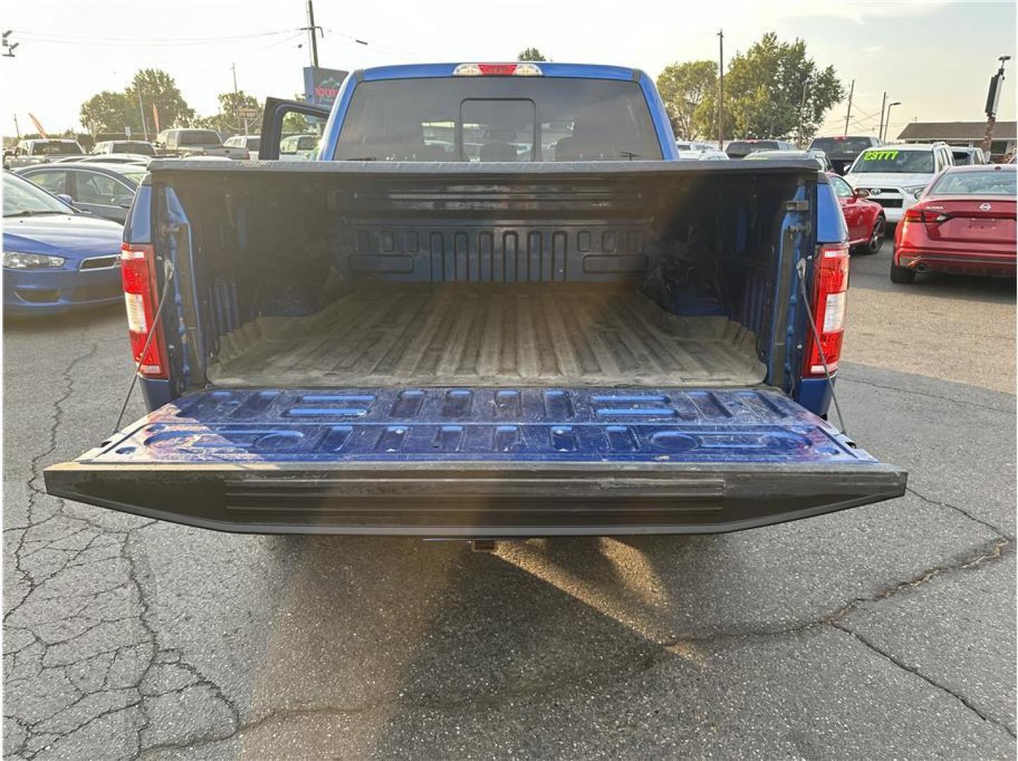 2018 Blue /No Color Ford F150 SuperCrew Cab (1FTEW1EG3JK) with an V6, EcoBoost, TT, 3.5L engine, Auto, 10-Spd Spt Mode transmission, located at 607 W Columbia Drive, Kennewick, WA, 99336, (509) 987-1069, 46.216743, -119.126404 - Photo#17