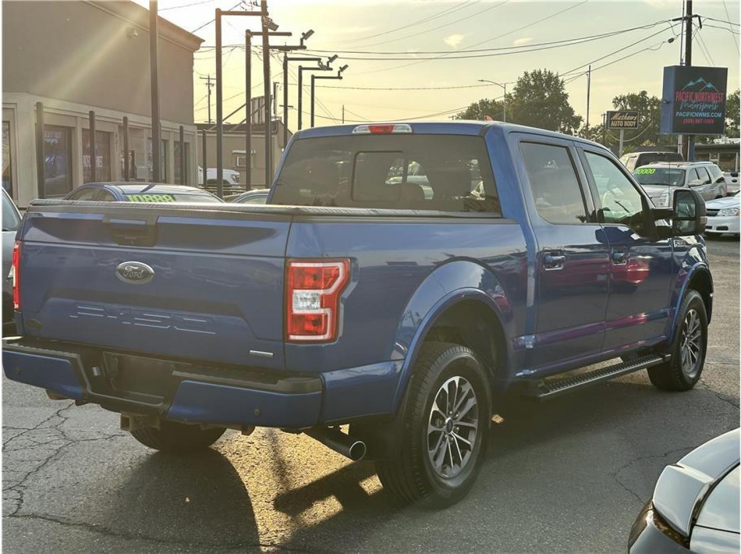 2018 Blue /No Color Ford F150 SuperCrew Cab (1FTEW1EG3JK) with an V6, EcoBoost, TT, 3.5L engine, Auto, 10-Spd Spt Mode transmission, located at 607 W Columbia Drive, Kennewick, WA, 99336, (509) 987-1069, 46.216743, -119.126404 - Photo#4