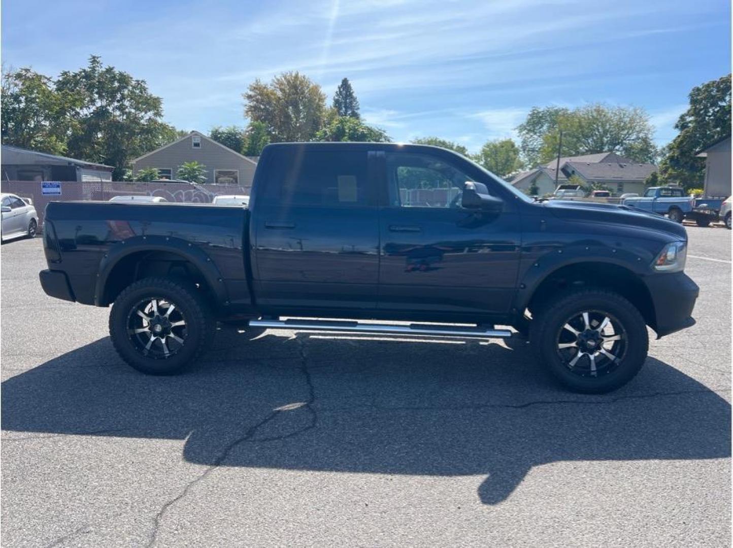 2013 Blue /No Color Ram 1500 Crew Cab (1C6RR7MT4DS) with an V8, HEMI, 5.7 Liter engine, Automatic, 6-Spd transmission, located at 607 W Columbia Drive, Kennewick, WA, 99336, (509) 987-1069, 46.216743, -119.126404 - Photo#3