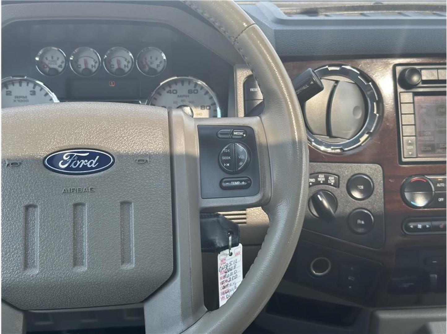 2008 Gray /No Color Ford F250 Super Duty Crew Cab (1FTSW21R28E) with an V8, Turbo Dsl 6.4L engine, Automatic, 5-Spd w/Overdrive transmission, located at 607 W Columbia Drive, Kennewick, WA, 99336, (509) 987-1069, 46.216743, -119.126404 - Photo#13