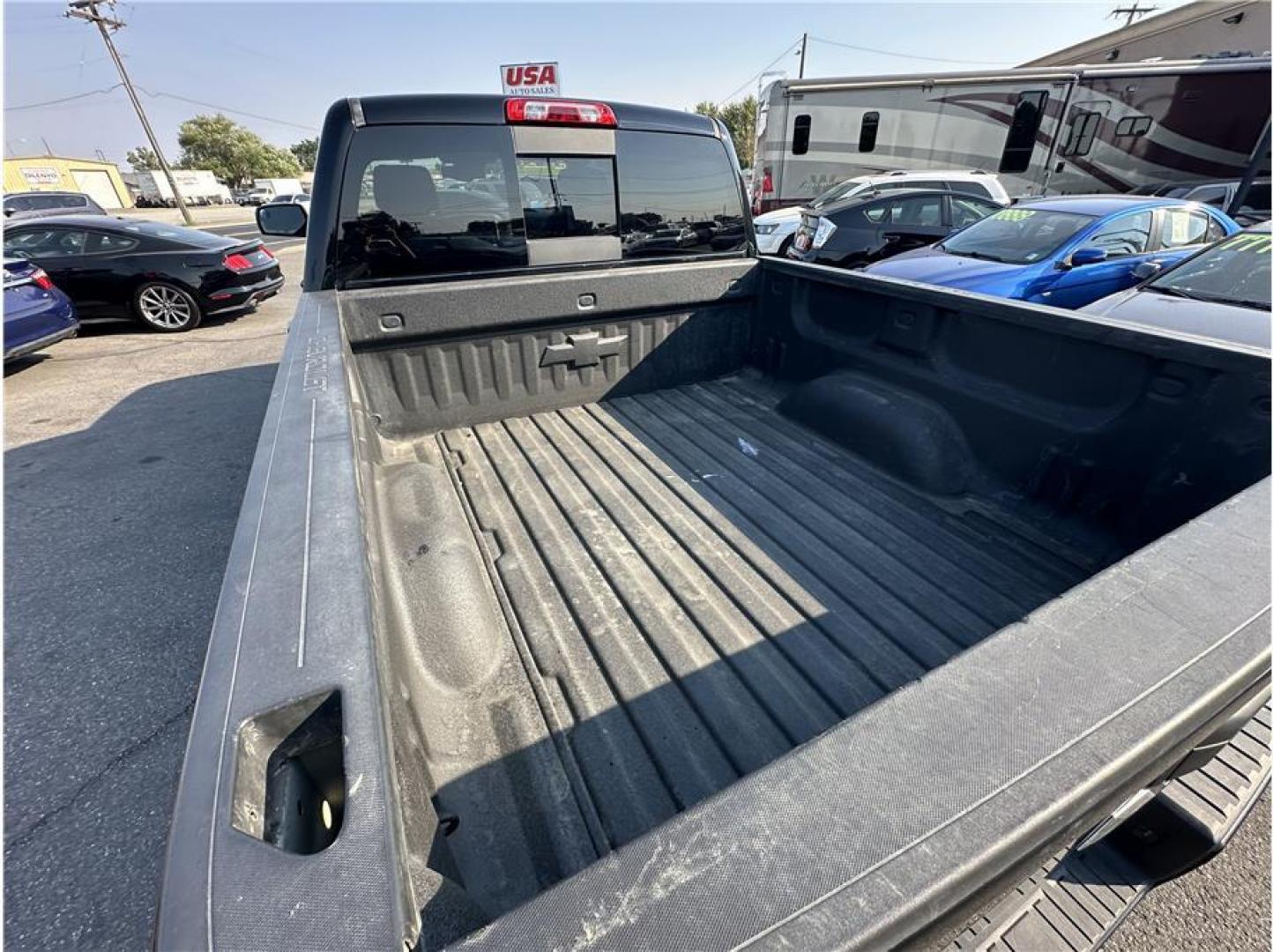 2016 Black /No Color Chevrolet Silverado 1500 Crew Cab (3GCUKSECXGG) with an V8, EcoTec3, 5.3 Liter engine, Auto, 6-Spd HD Overdrive transmission, located at 607 W Columbia Drive, Kennewick, WA, 99336, (509) 987-1069, 46.216743, -119.126404 - Photo#19