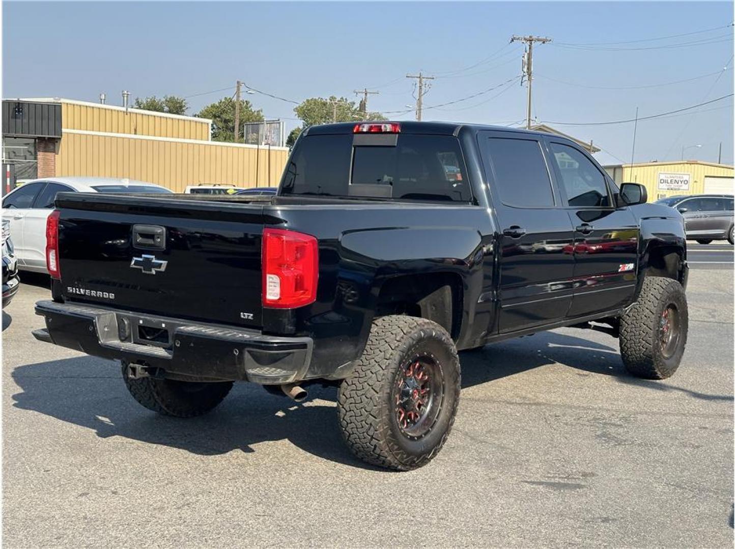 2016 Black /No Color Chevrolet Silverado 1500 Crew Cab (3GCUKSECXGG) with an V8, EcoTec3, 5.3 Liter engine, Auto, 6-Spd HD Overdrive transmission, located at 607 W Columbia Drive, Kennewick, WA, 99336, (509) 987-1069, 46.216743, -119.126404 - Photo#4