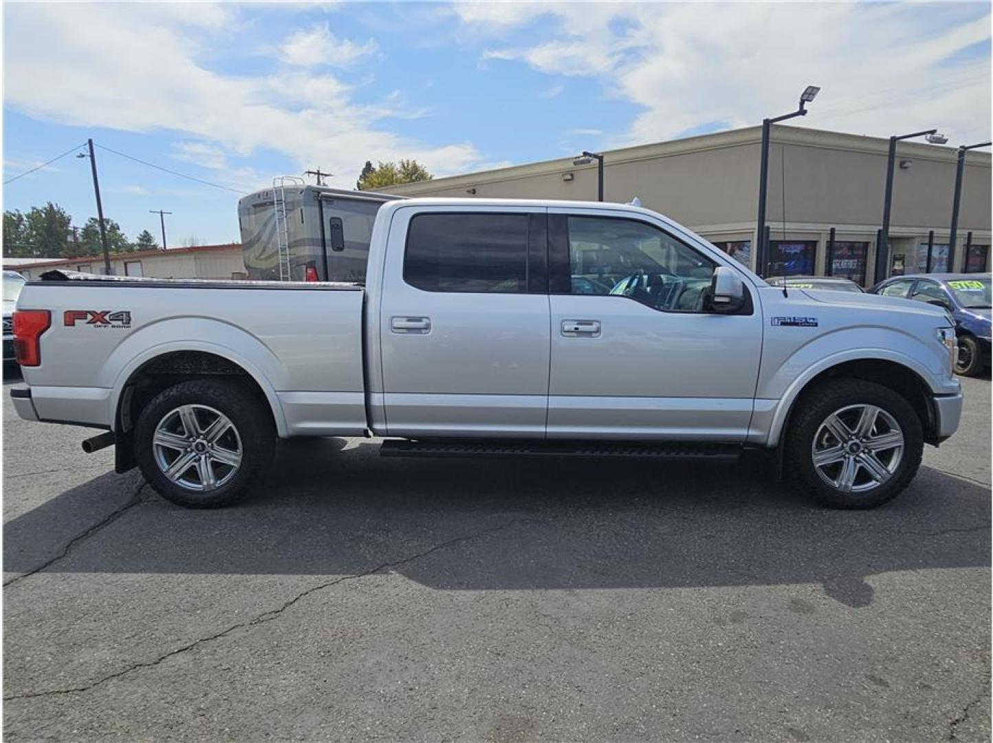 2018 Silver /No Color Ford F150 SuperCrew Cab (1FTFW1EG4JF) with an V6, EcoBoost, 3.5T engine, Auto, 10-Spd Spt Mode transmission, located at 607 W Columbia Drive, Kennewick, WA, 99336, (509) 987-1069, 46.216743, -119.126404 - Photo#5