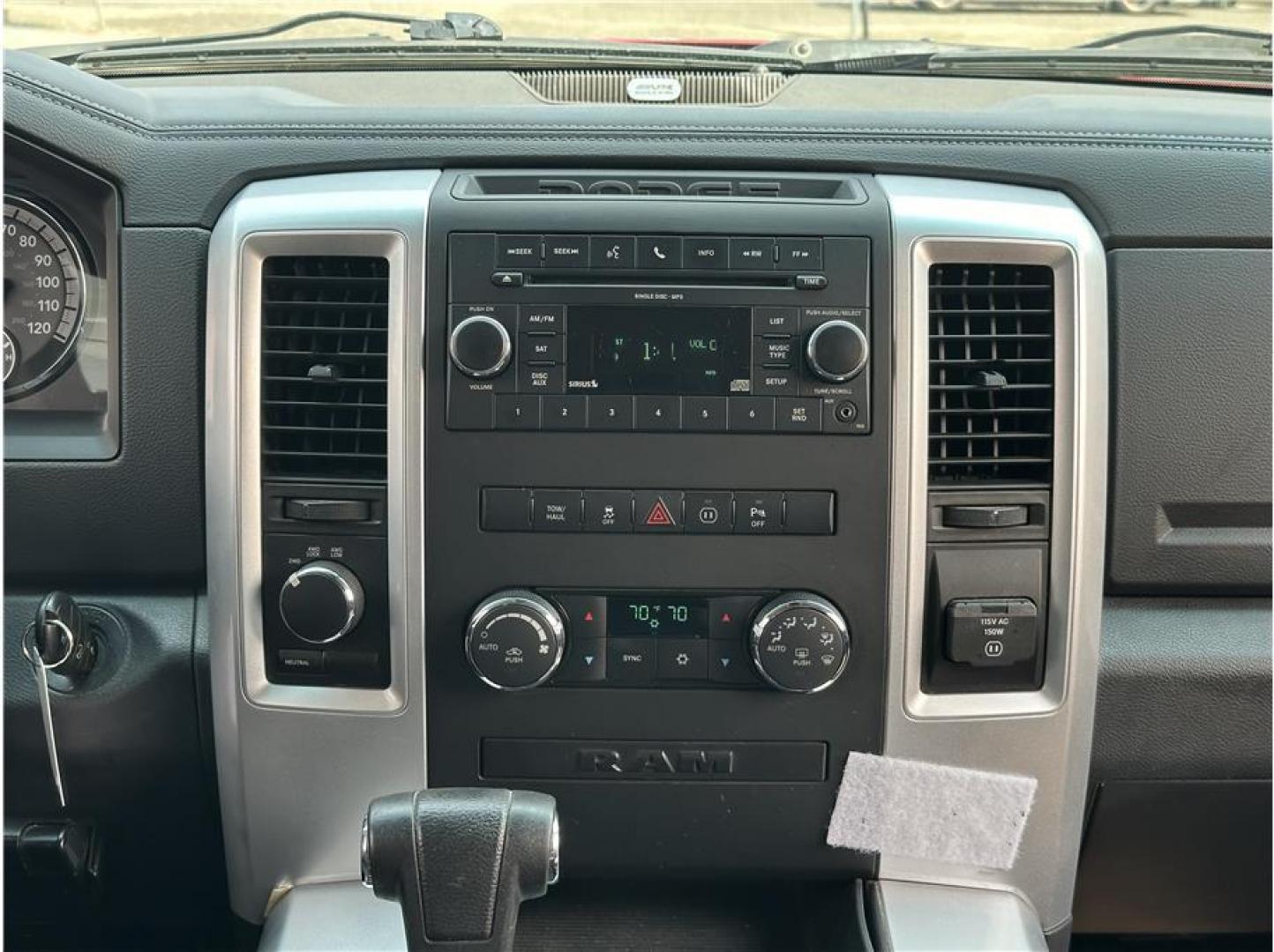 2010 No Color /No Color Dodge Ram 1500 Crew Cab (1D7RV1CT4AS) with an V8, HEMI, 5.7 Liter engine, Automatic, 5-Spd w/Overdrive transmission, located at 607 W Columbia Drive, Kennewick, WA, 99336, (509) 987-1069, 46.216743, -119.126404 - Photo#17