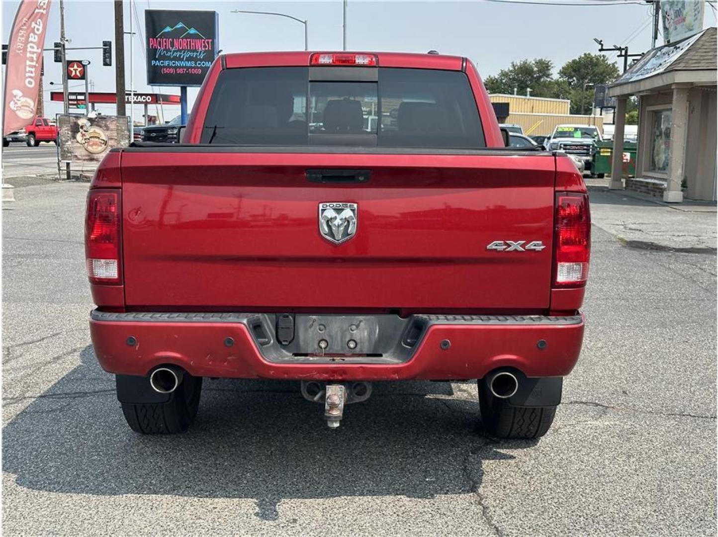 2010 No Color /No Color Dodge Ram 1500 Crew Cab (1D7RV1CT4AS) with an V8, HEMI, 5.7 Liter engine, Automatic, 5-Spd w/Overdrive transmission, located at 607 W Columbia Drive, Kennewick, WA, 99336, (509) 987-1069, 46.216743, -119.126404 - Photo#5